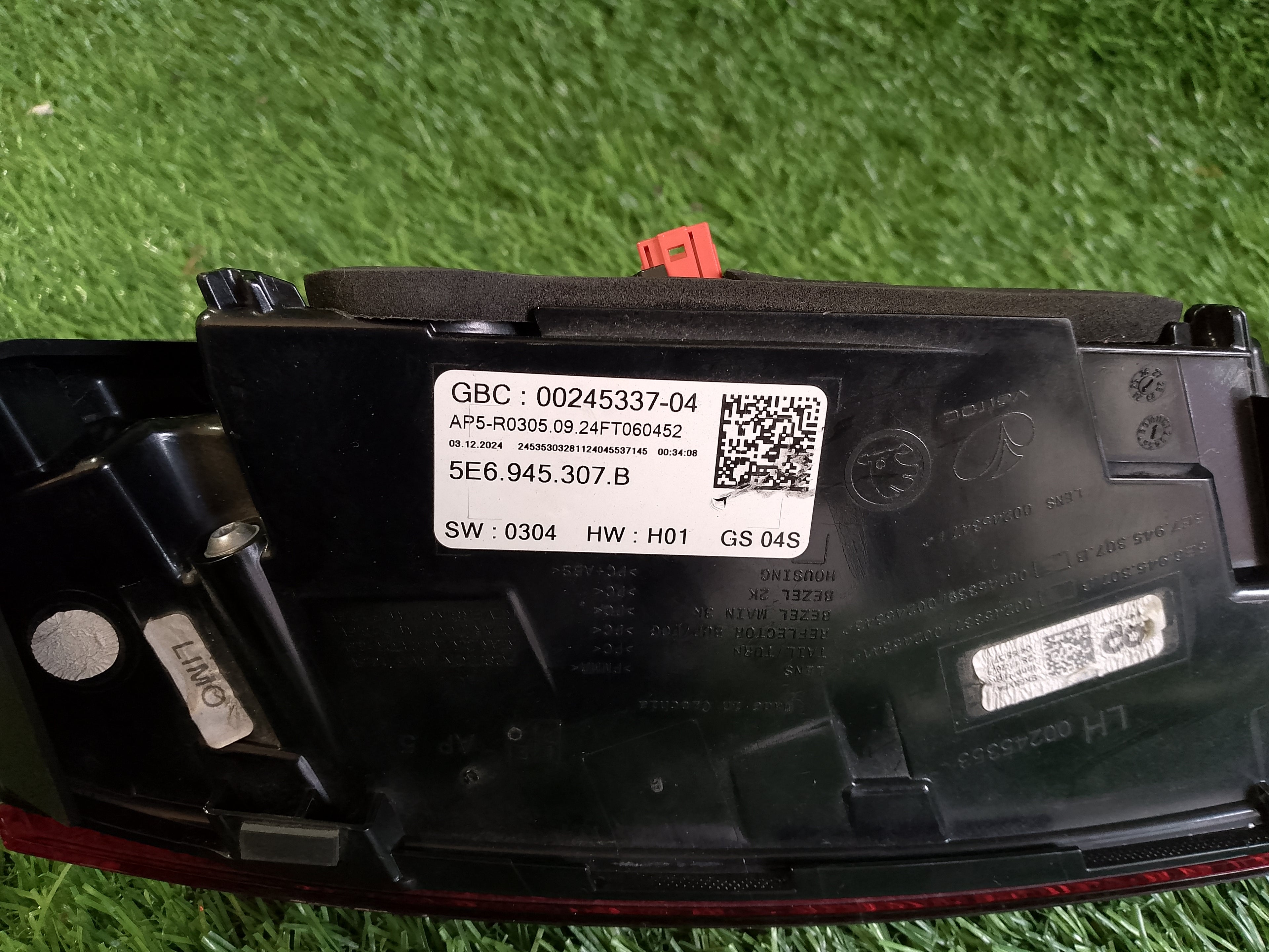 Škoda Octavia IV, 4 levé zadní světlo 5E6945307B