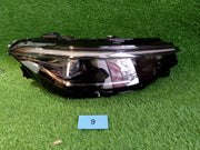 VW Passat B9 Pravý LED světlomet MATRIX  3J1941036