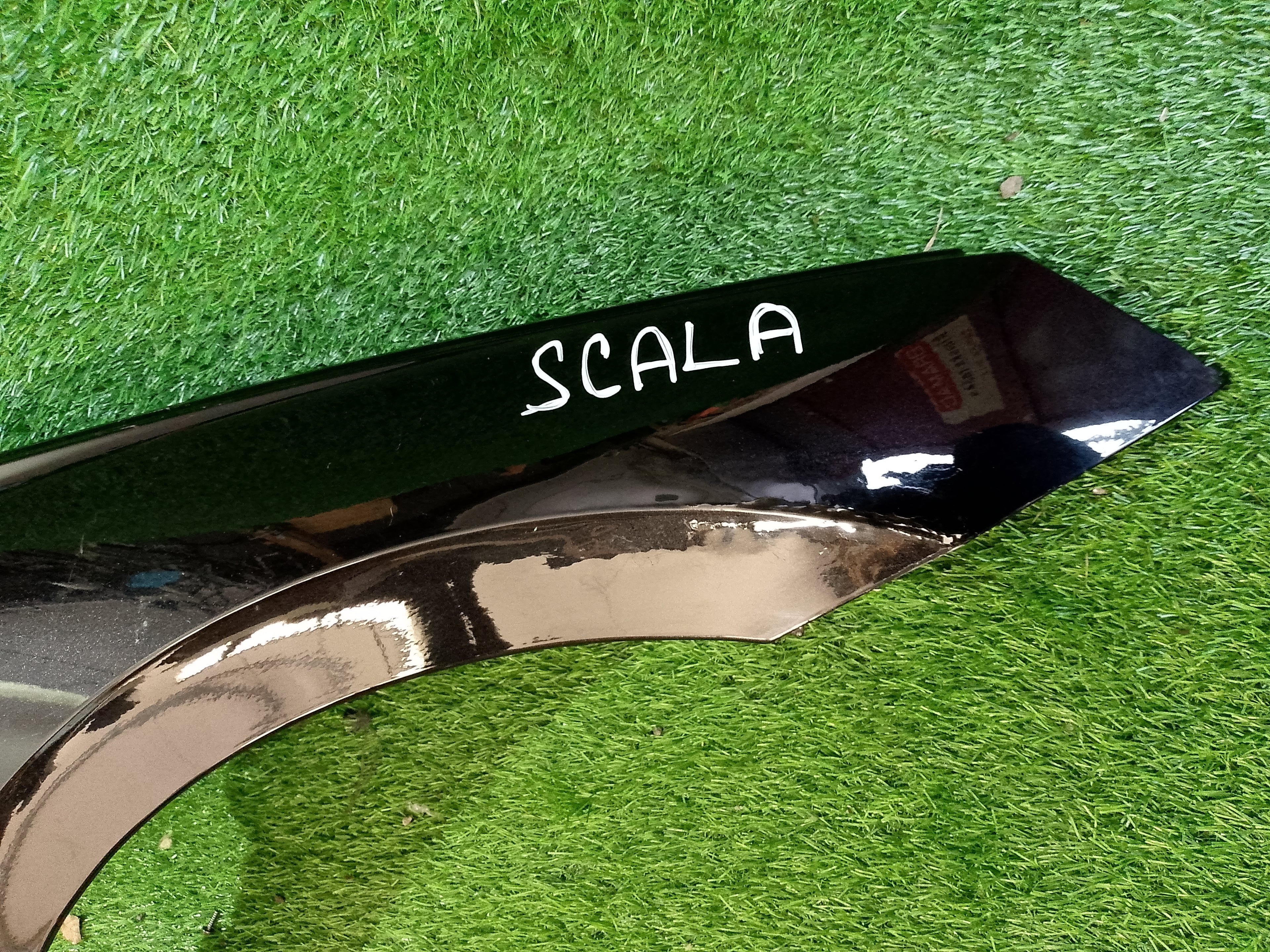 Škoda Scala pravý blatník