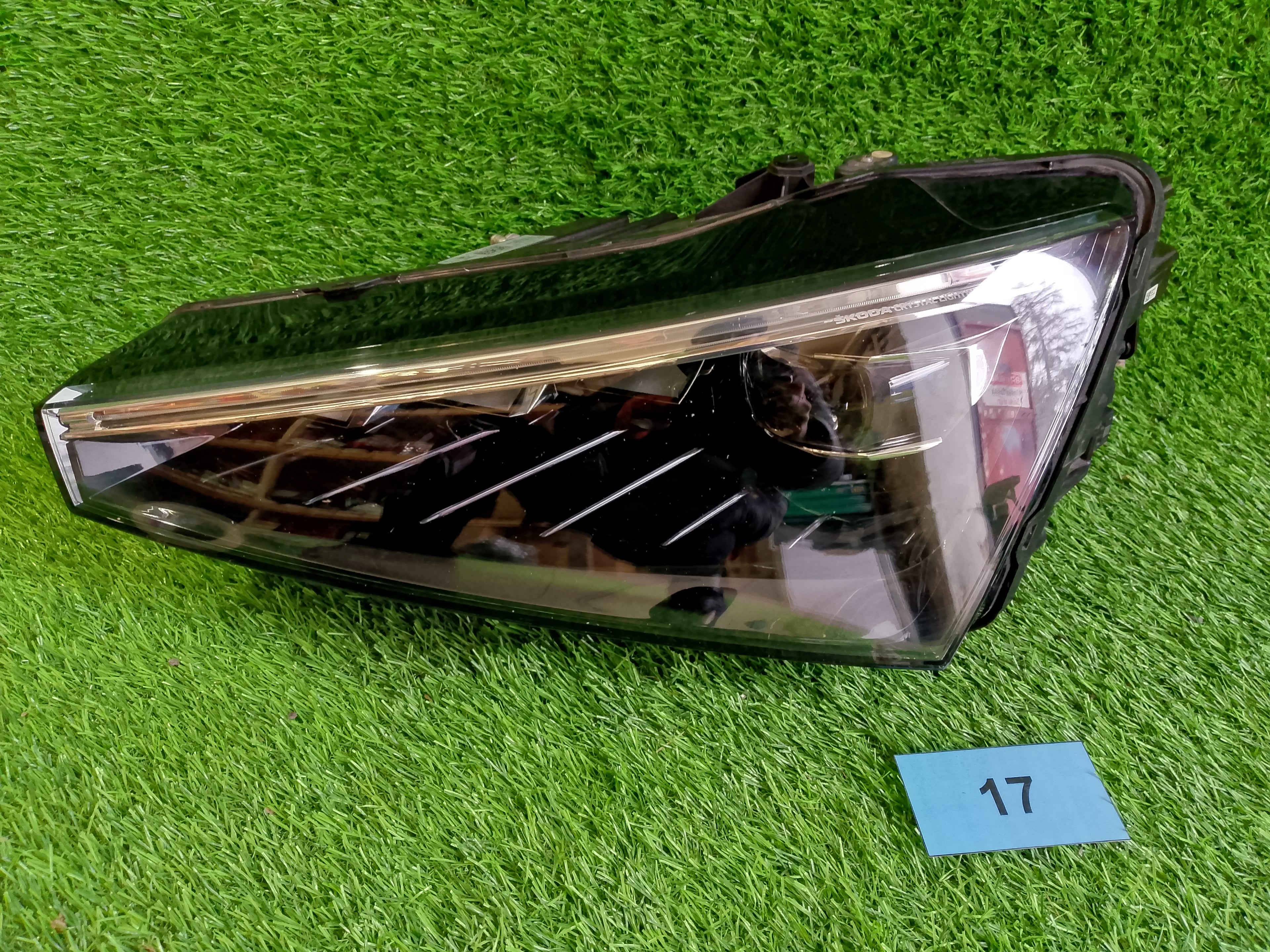 Škoda Scala světlo levé full led 657941015A