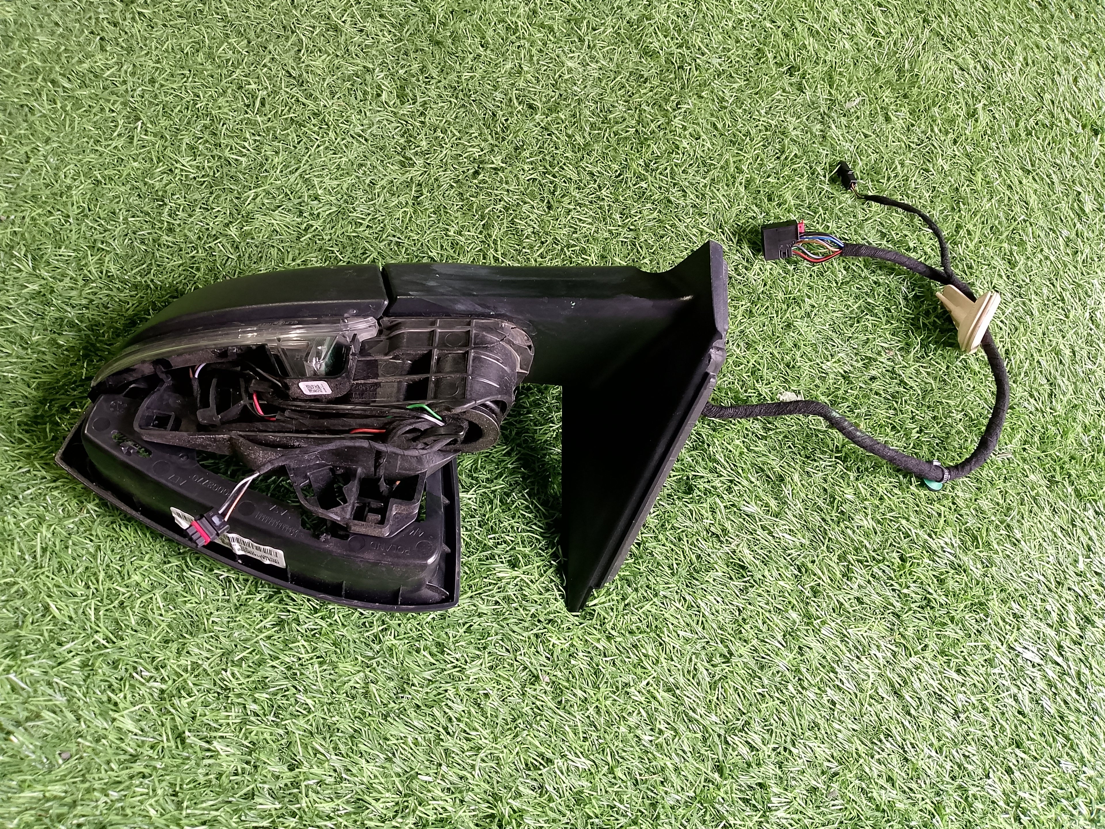 Škoda Karoq Levé zrcátko 15+2 pin 57b857407ab