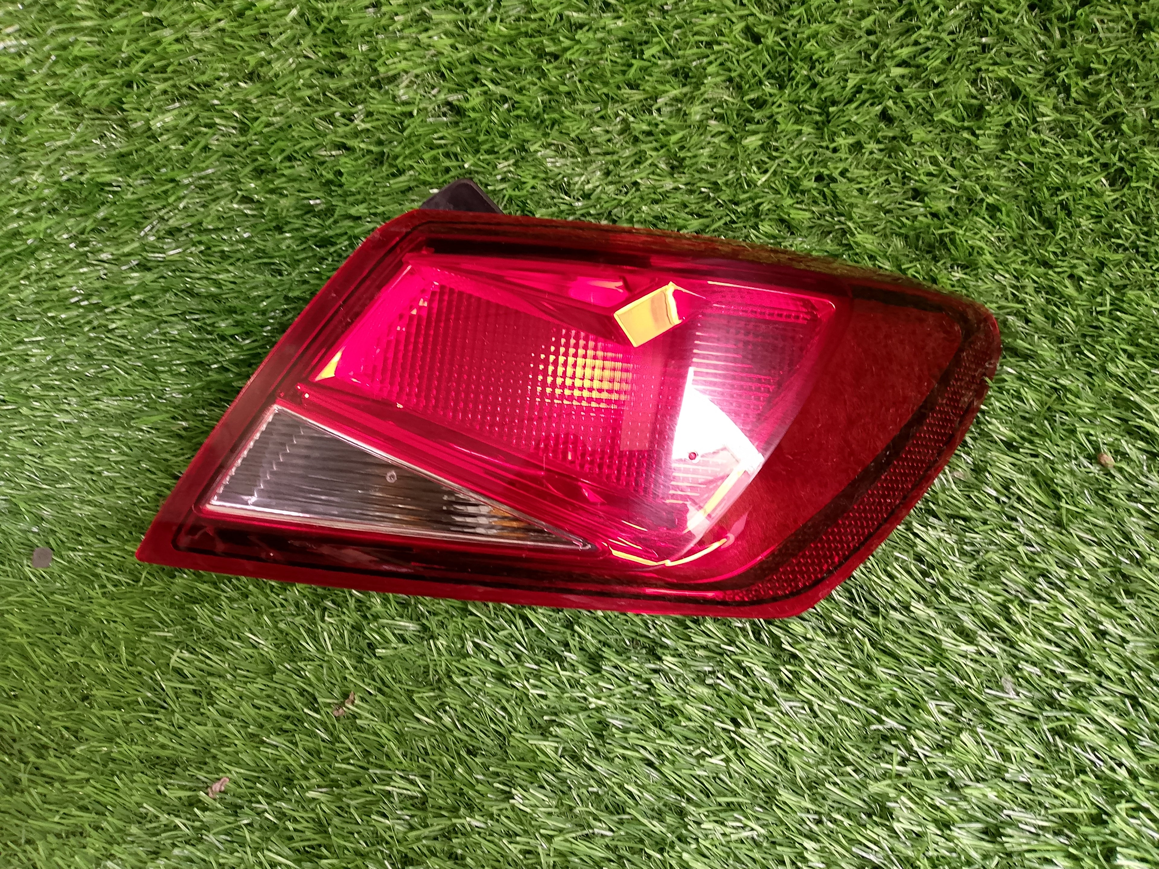 Pravé zadní světlo Seat Leon 5F0945096D