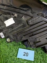 Audi Q8 Pravé přední světlo 4m8941035