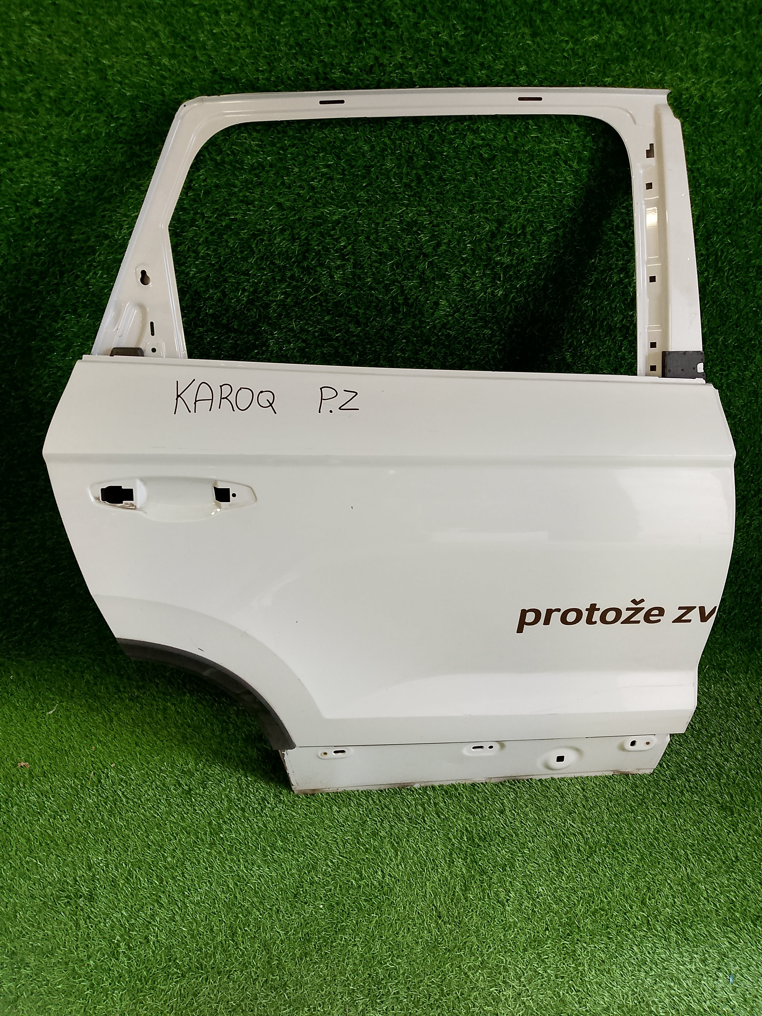 Škoda Karoq pravé zadní dveře