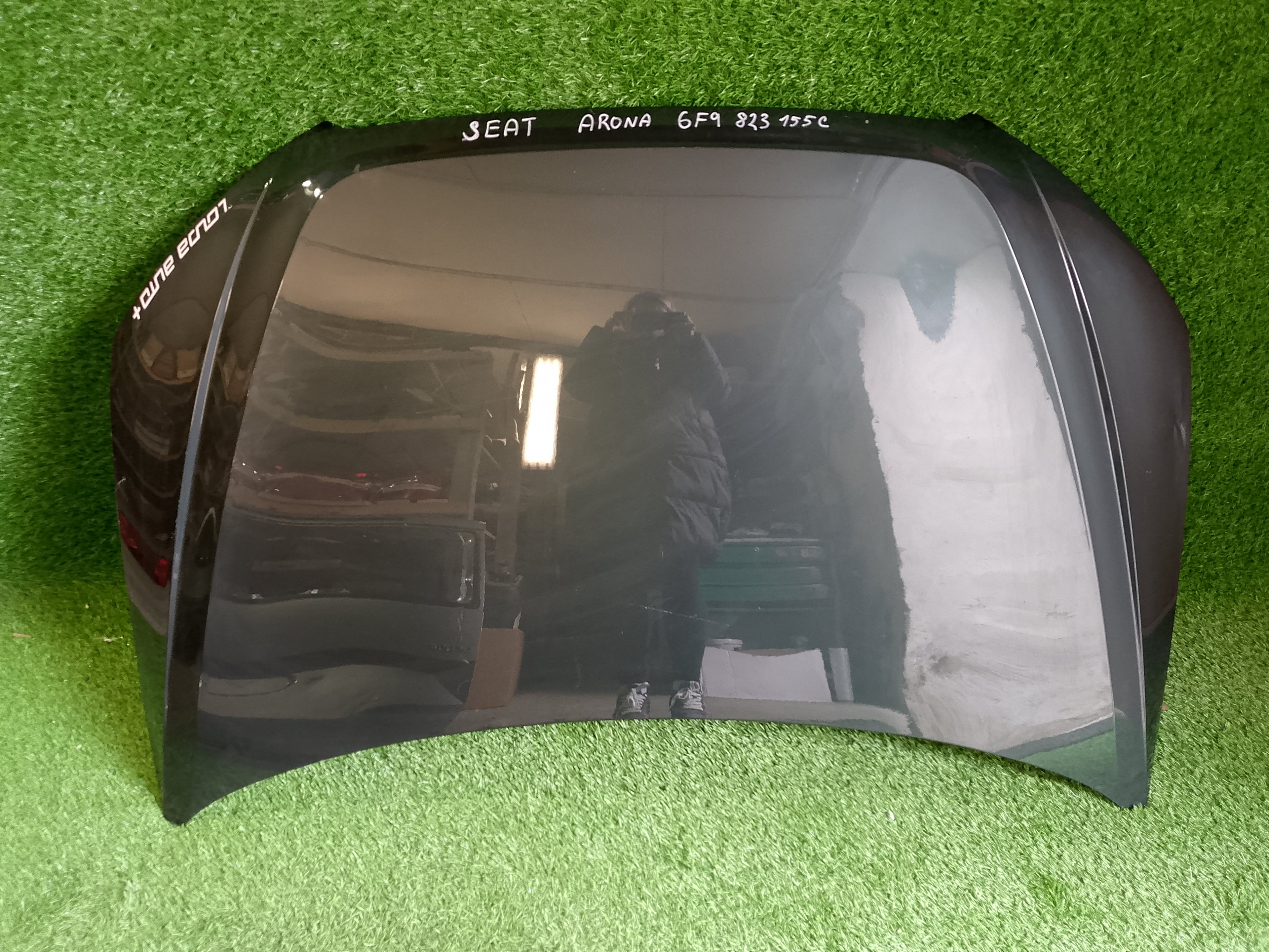 Seat Arona kapota 6F9823155C