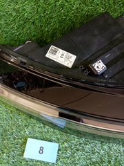 VW Passat B9 levé přední světlo  3J1941005