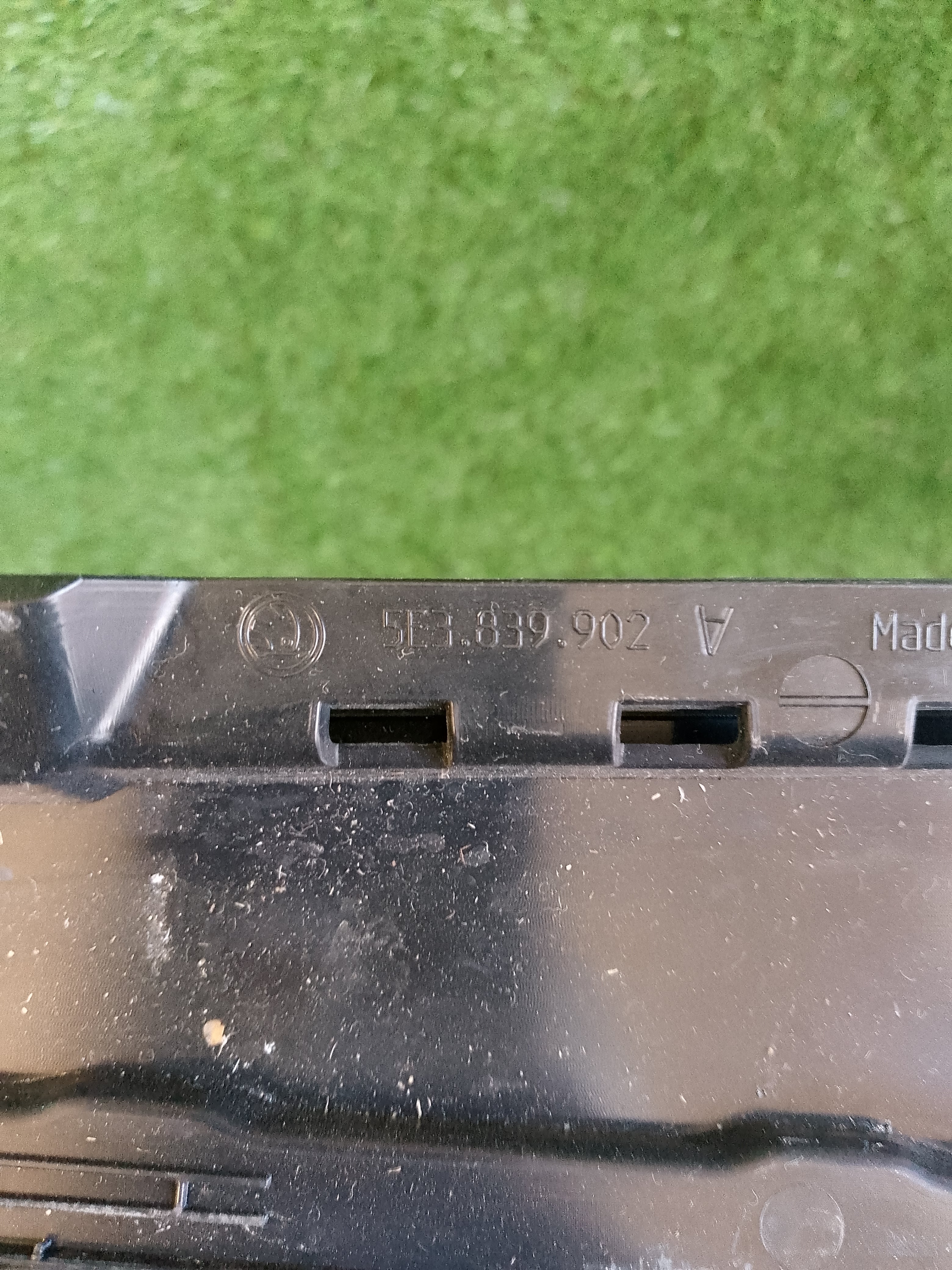 Škoda Octavia IV panel dveří pravý zadní 5E3839902