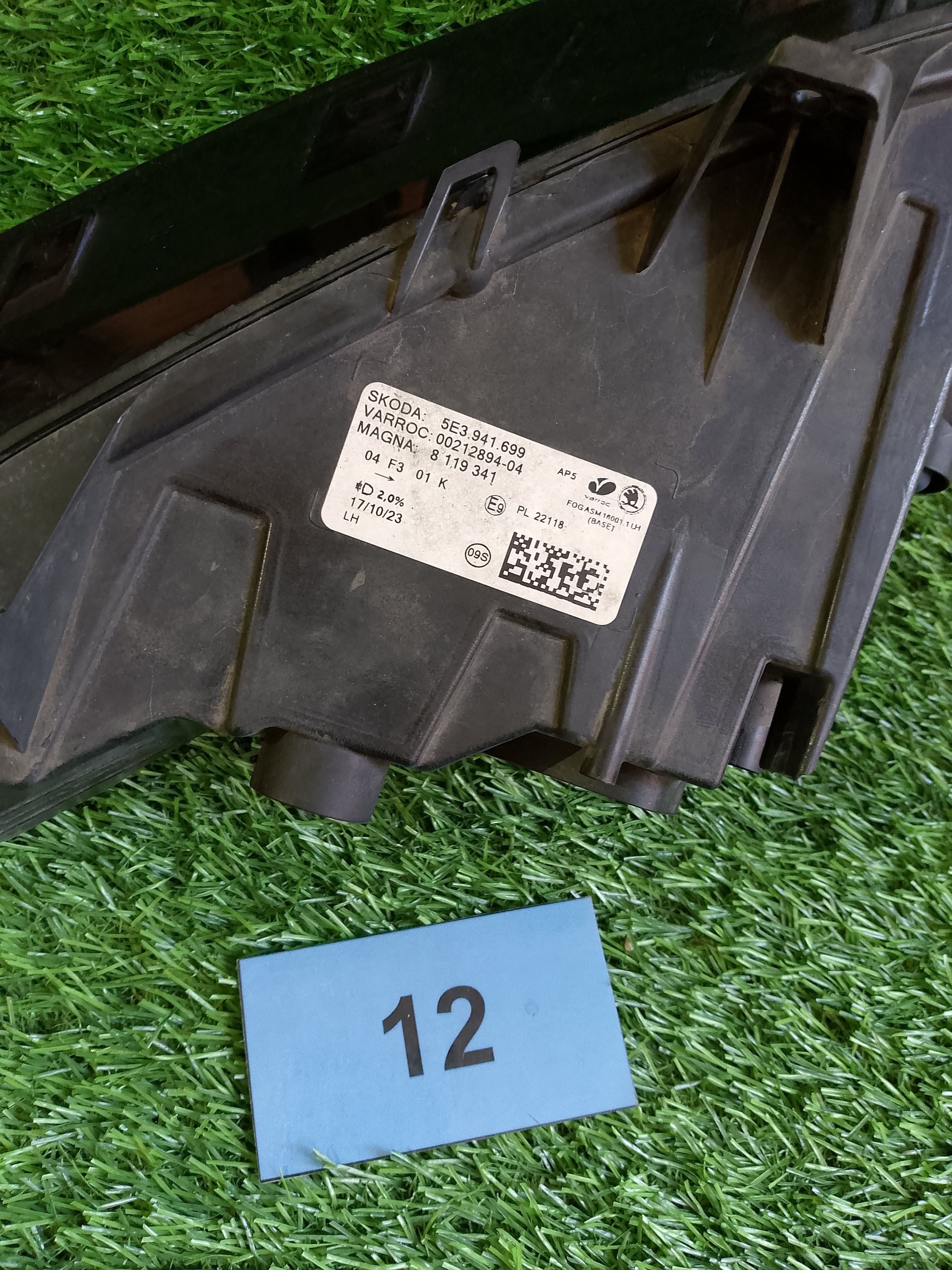 Mlhovka levá Škoda Octavia IV, 4 5E3941699