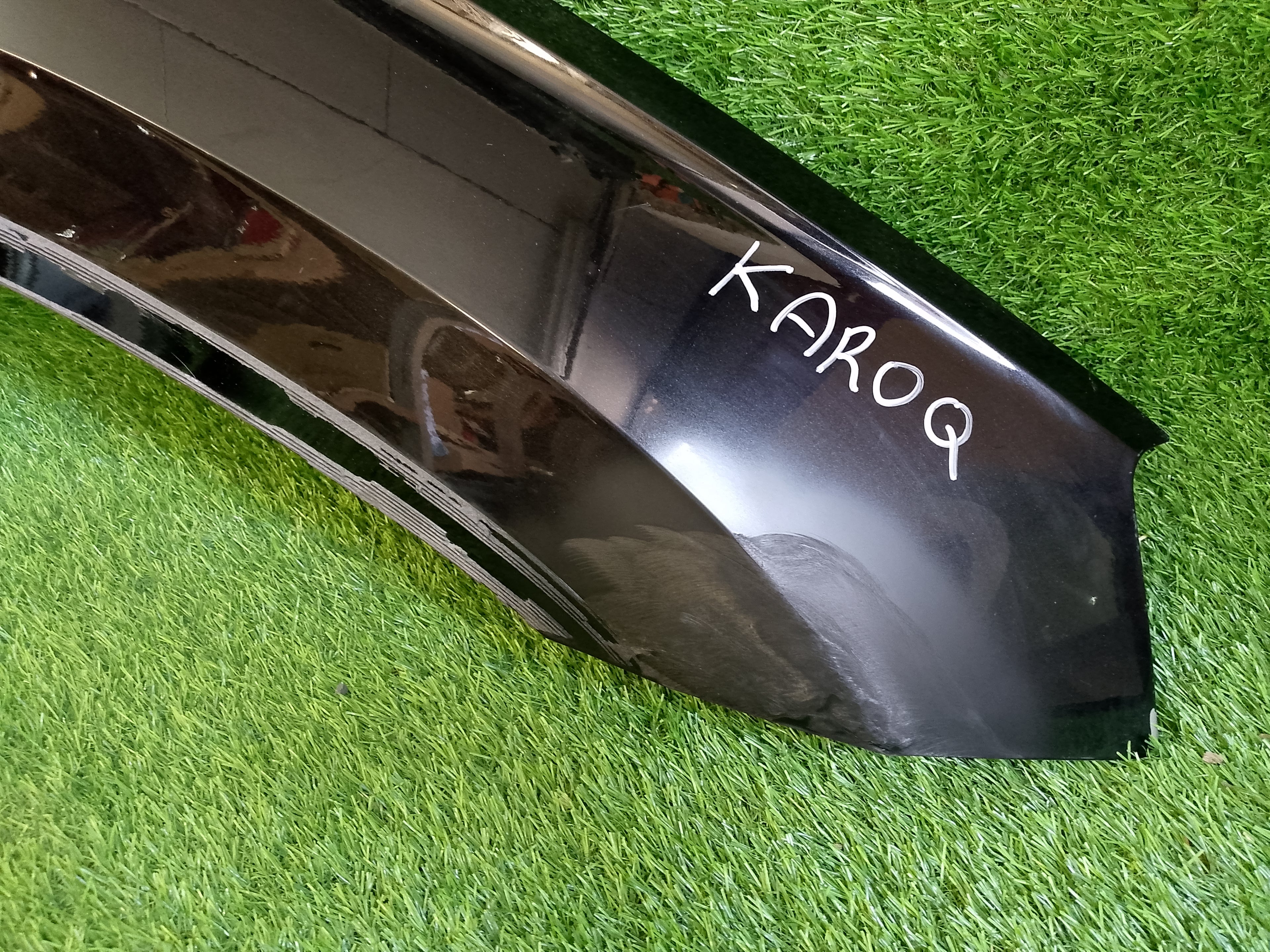 Škoda Karoq pravý blatník