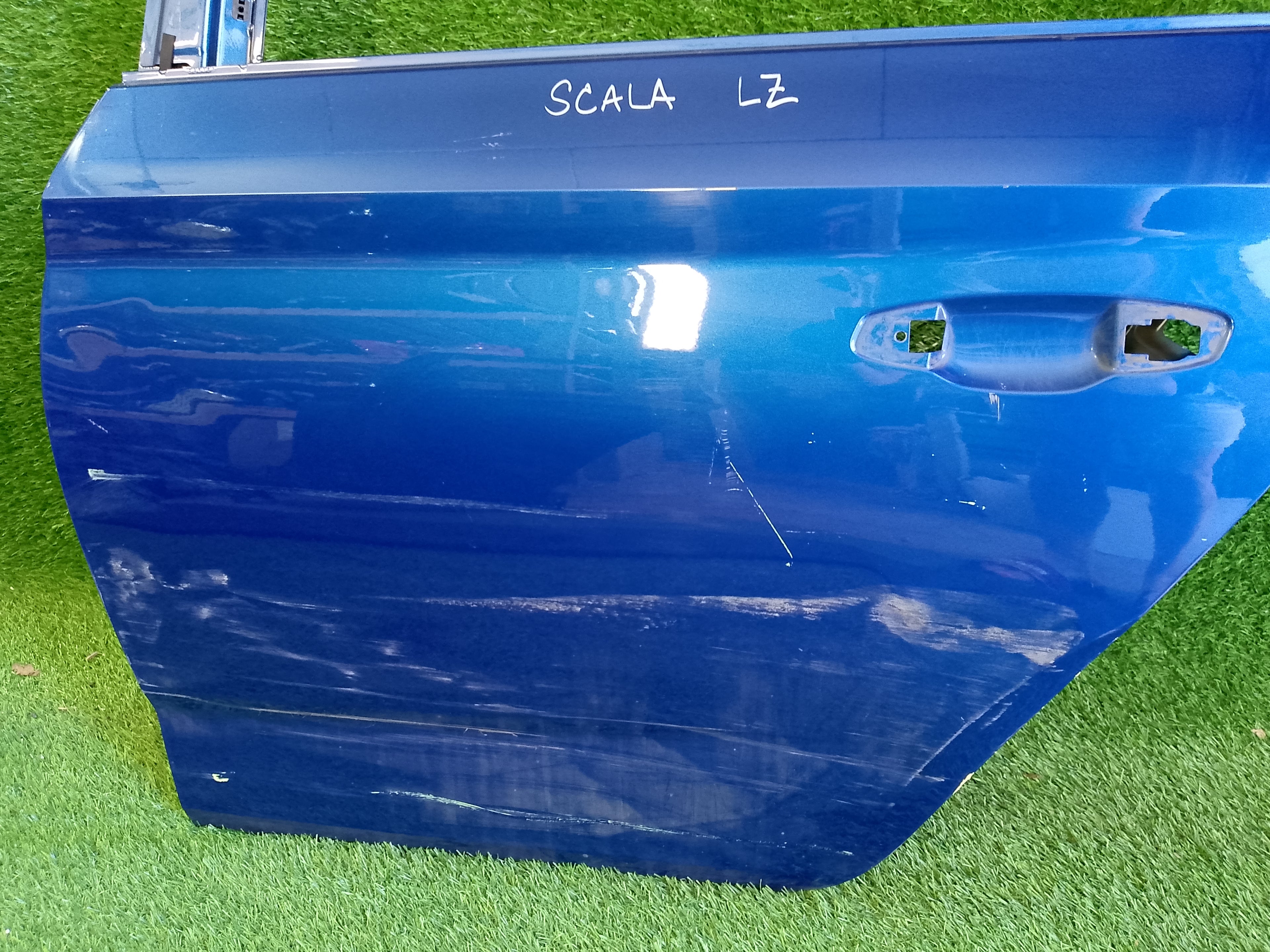 Škoda Scala levé zadní dveře