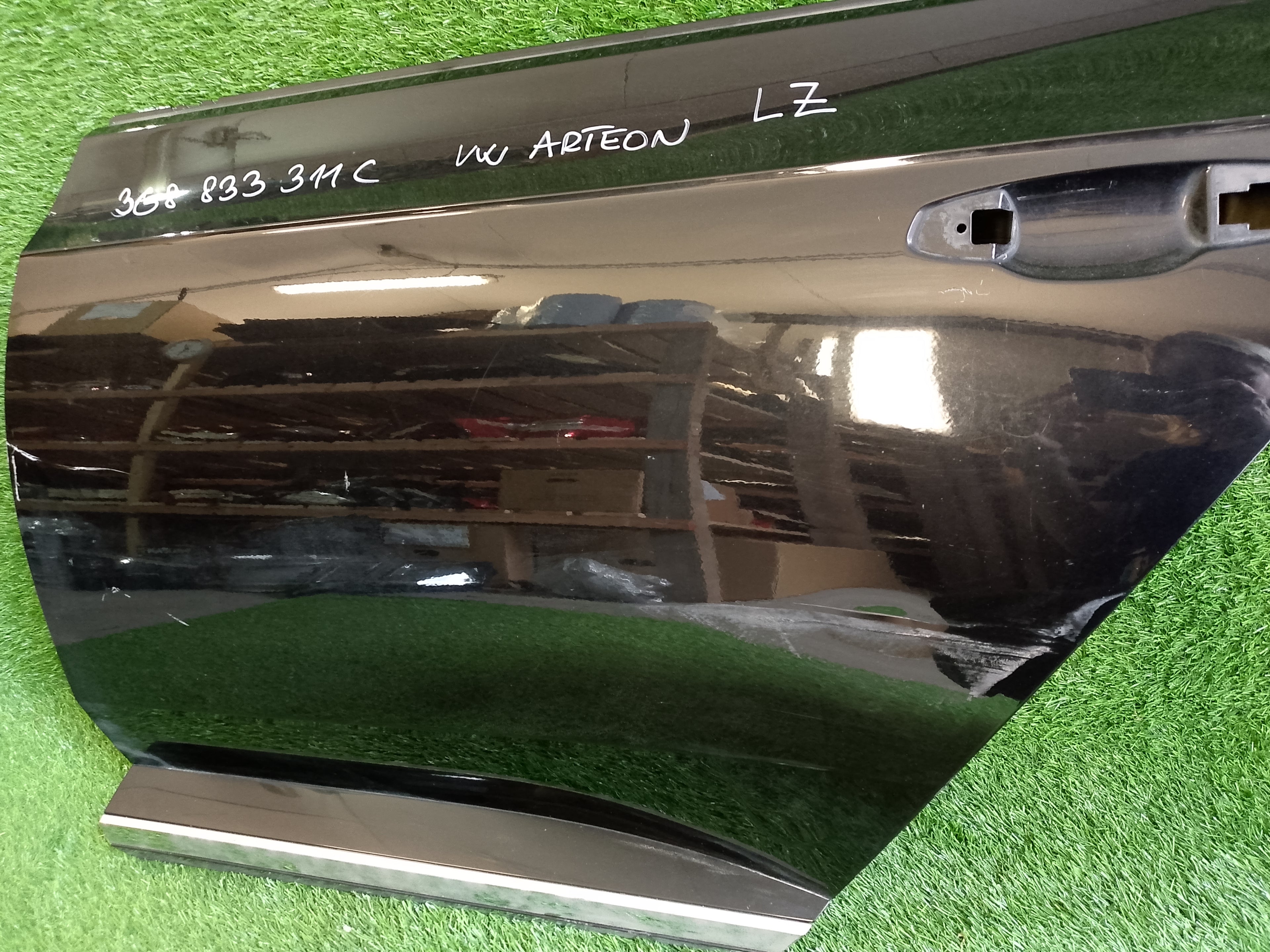 VW Arteon dveře levé zadní  3g8833311c