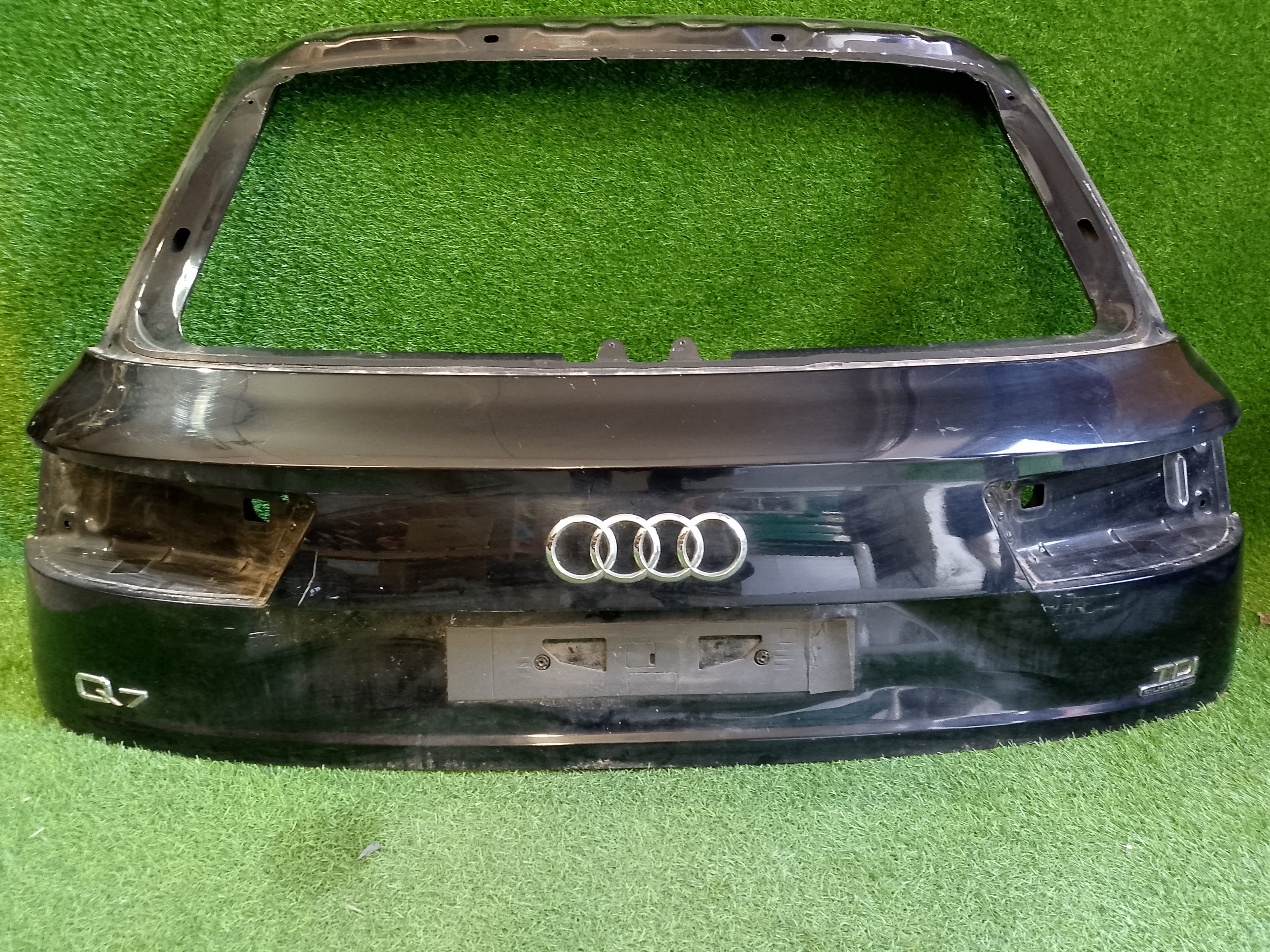 Audi Q7 víko kufru, páté dveře, kufrové dveře