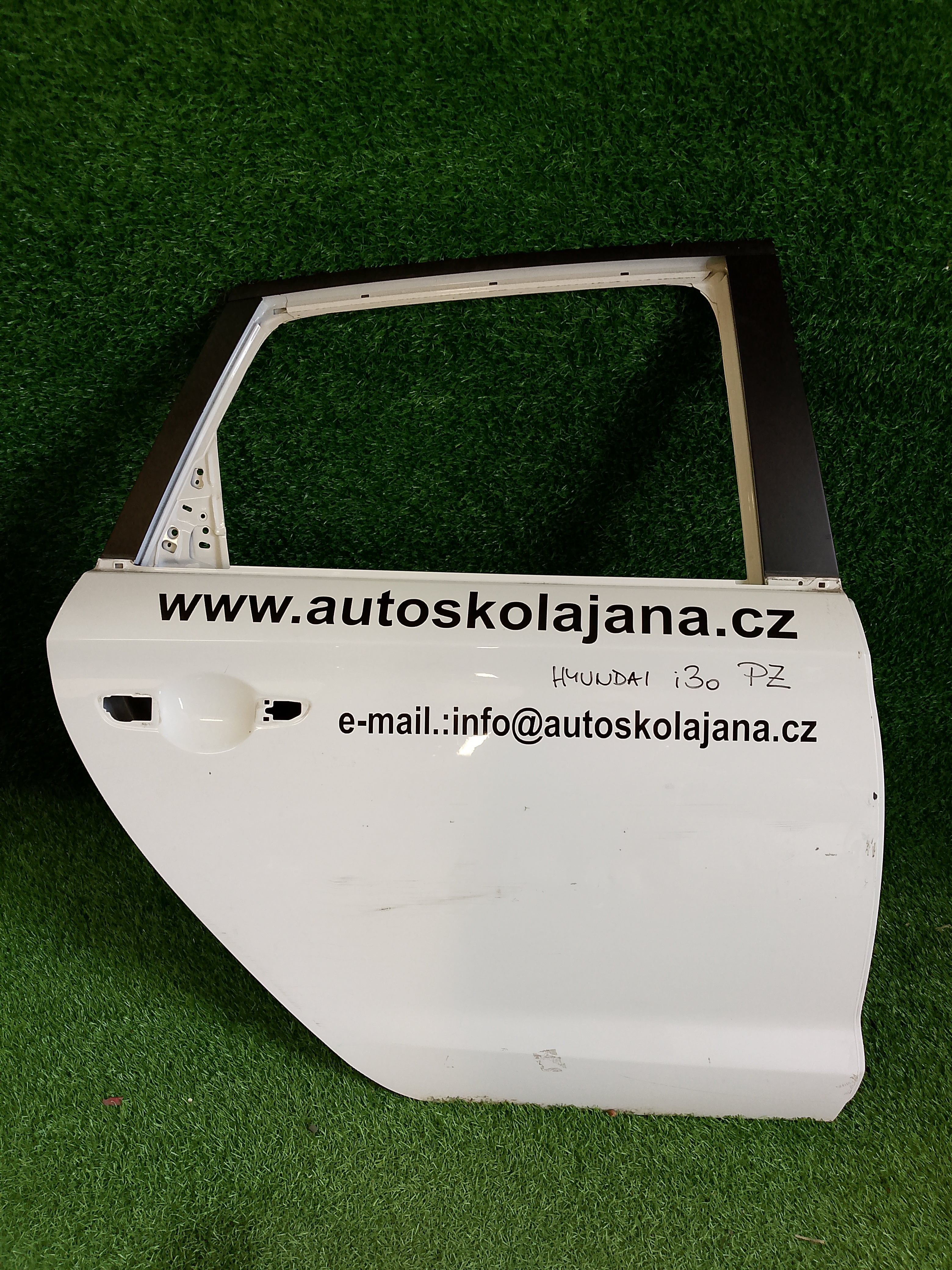 Hyundai i30 pravé zadní dveře