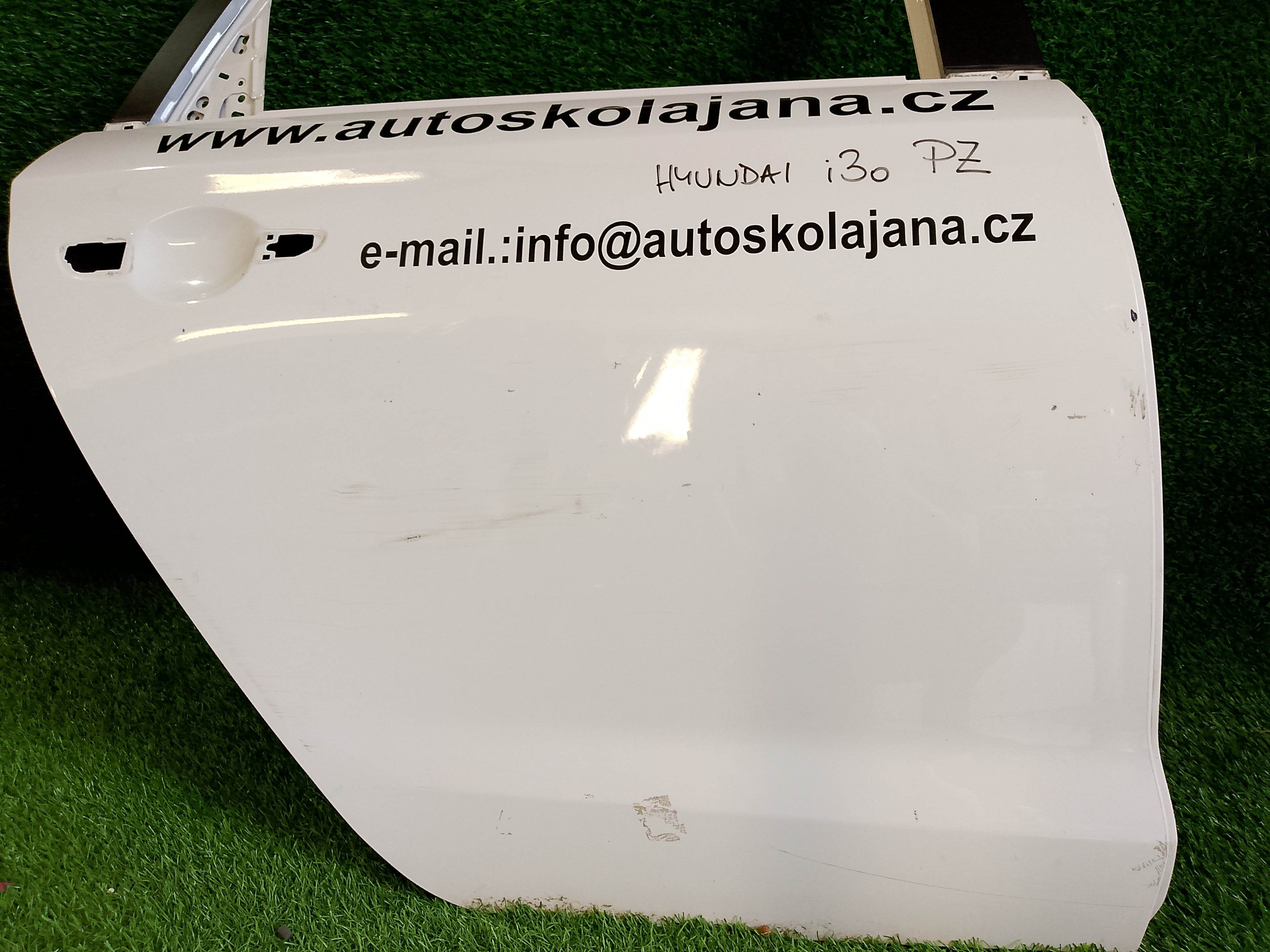 Hyundai i30 pravé zadní dveře
