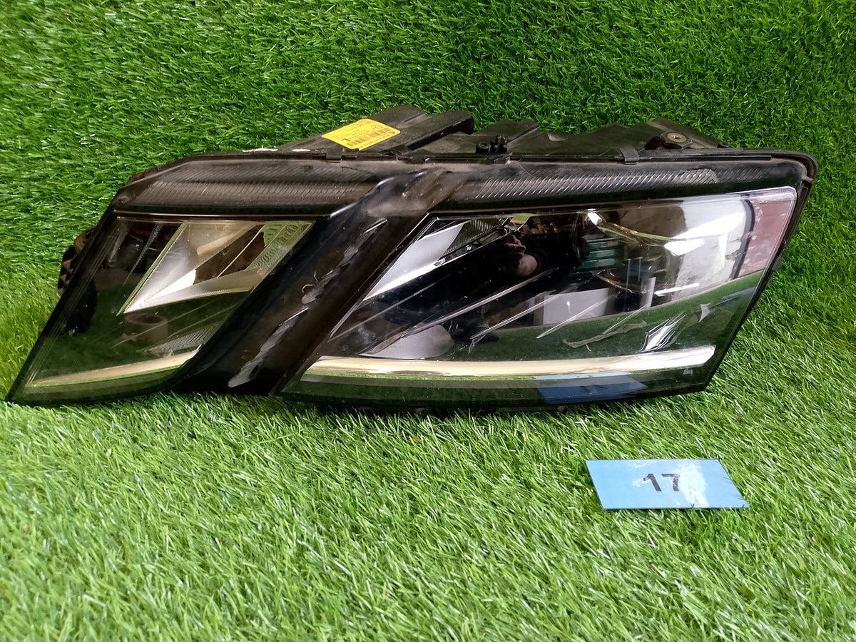 Škoda Octavia III, 3 face levé přední světlo  5E1941015F