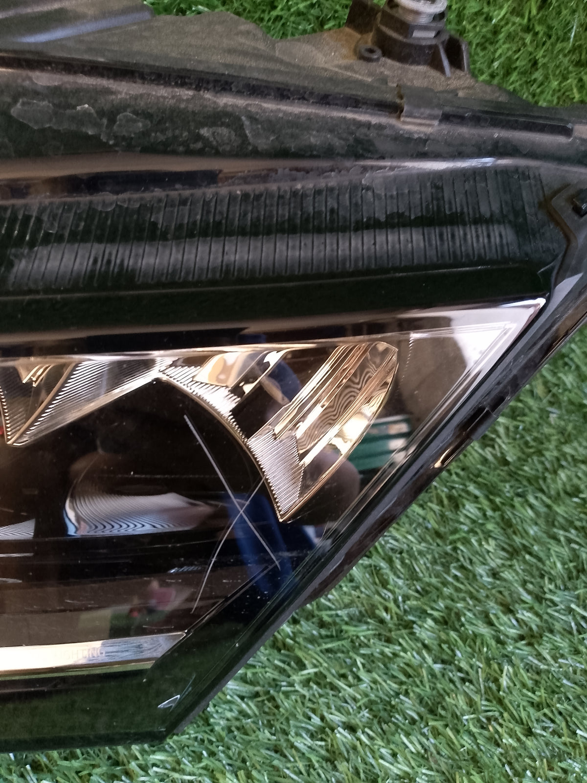Škoda Octavia IV, 4 Levé přední světlo 5E4941015