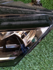 Škoda Octavia IV, 4 Levé přední světlo 5E4941015