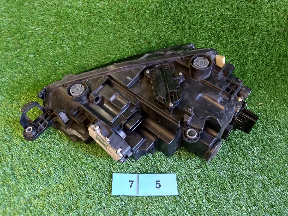 Škoda Scala světlo přední levé full led 657941015A
