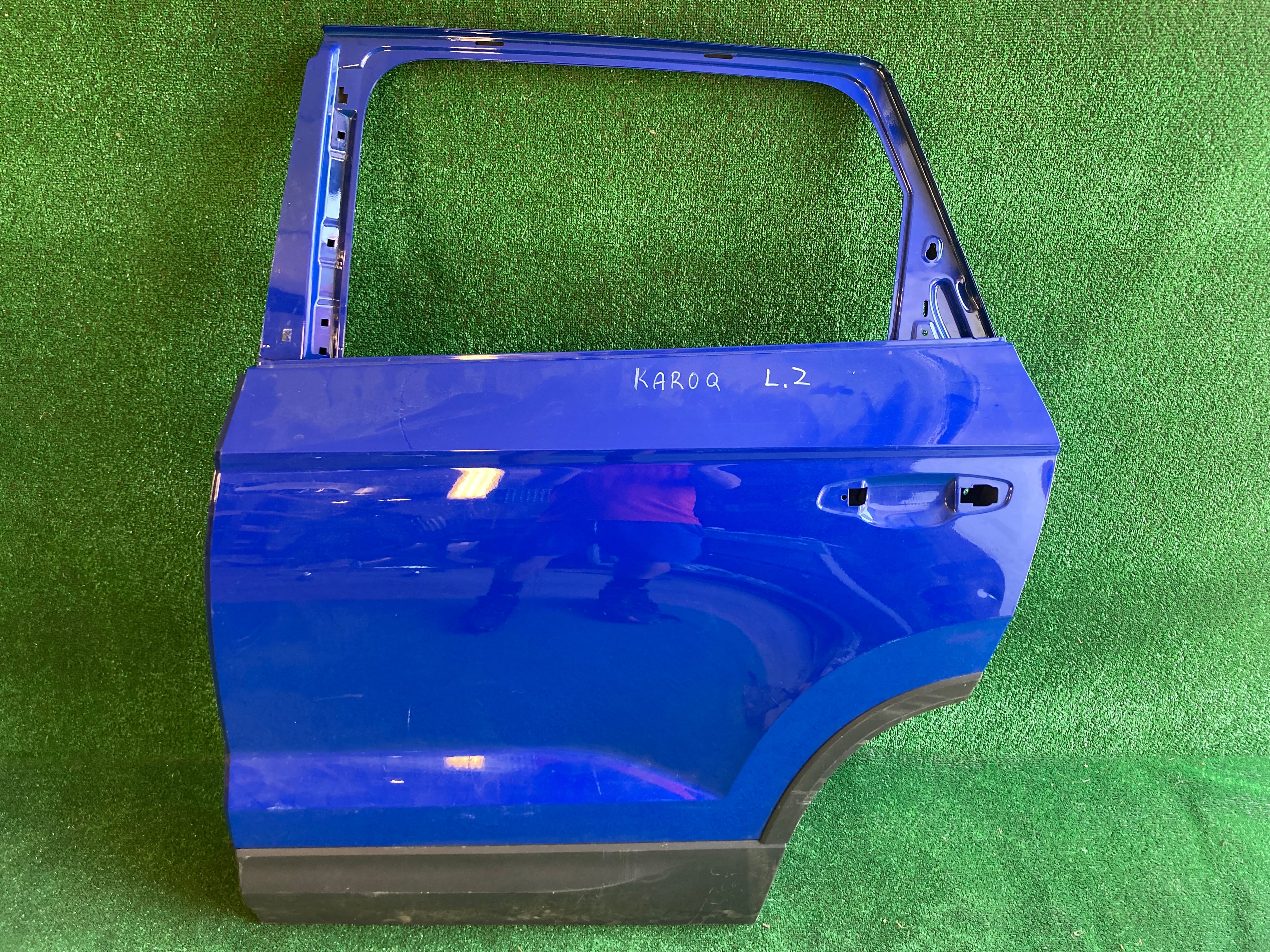 Škoda Karoq levé zadní dveře modré