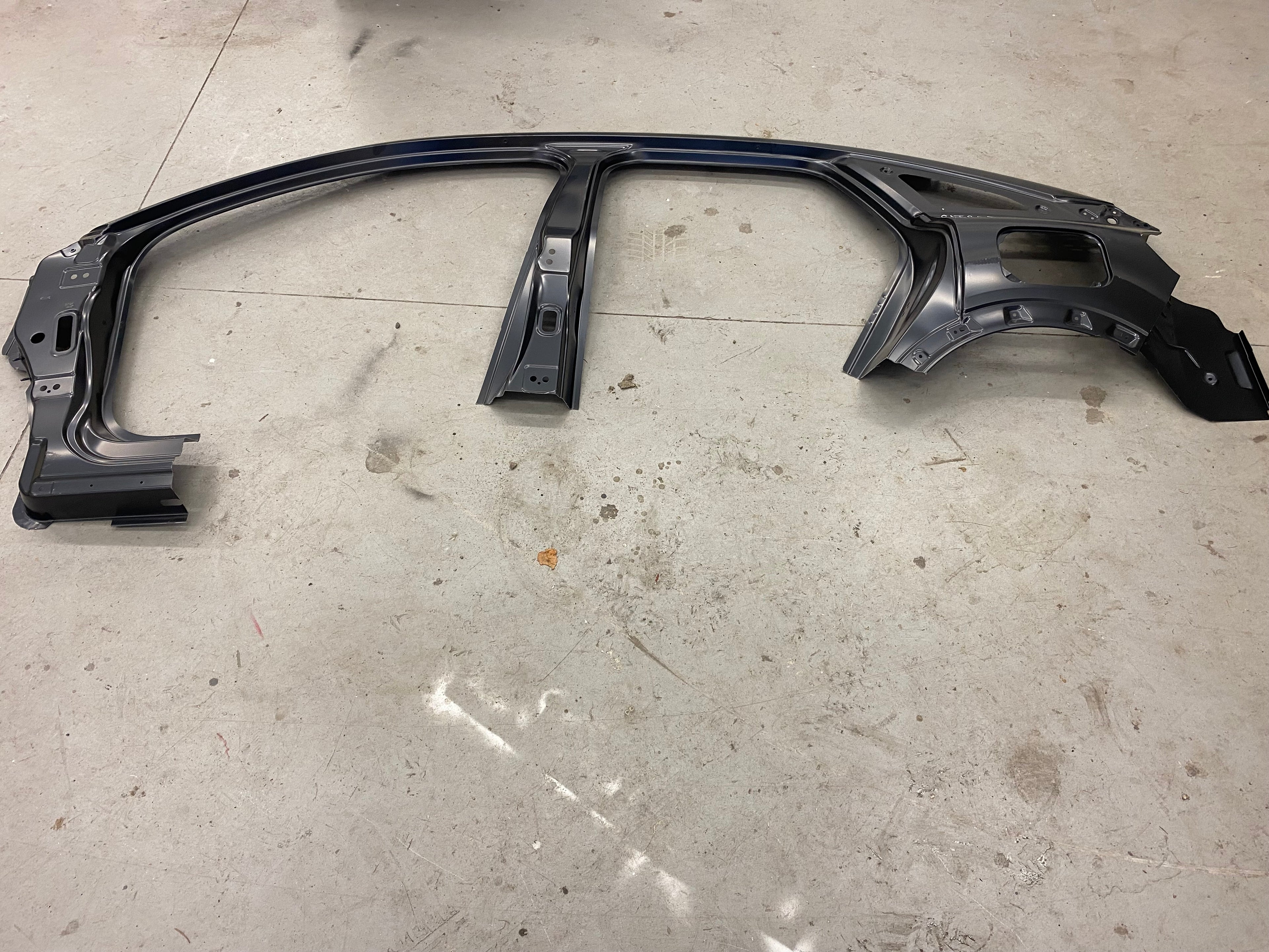 Citroen C4 od 2021-2024 bočnice levá