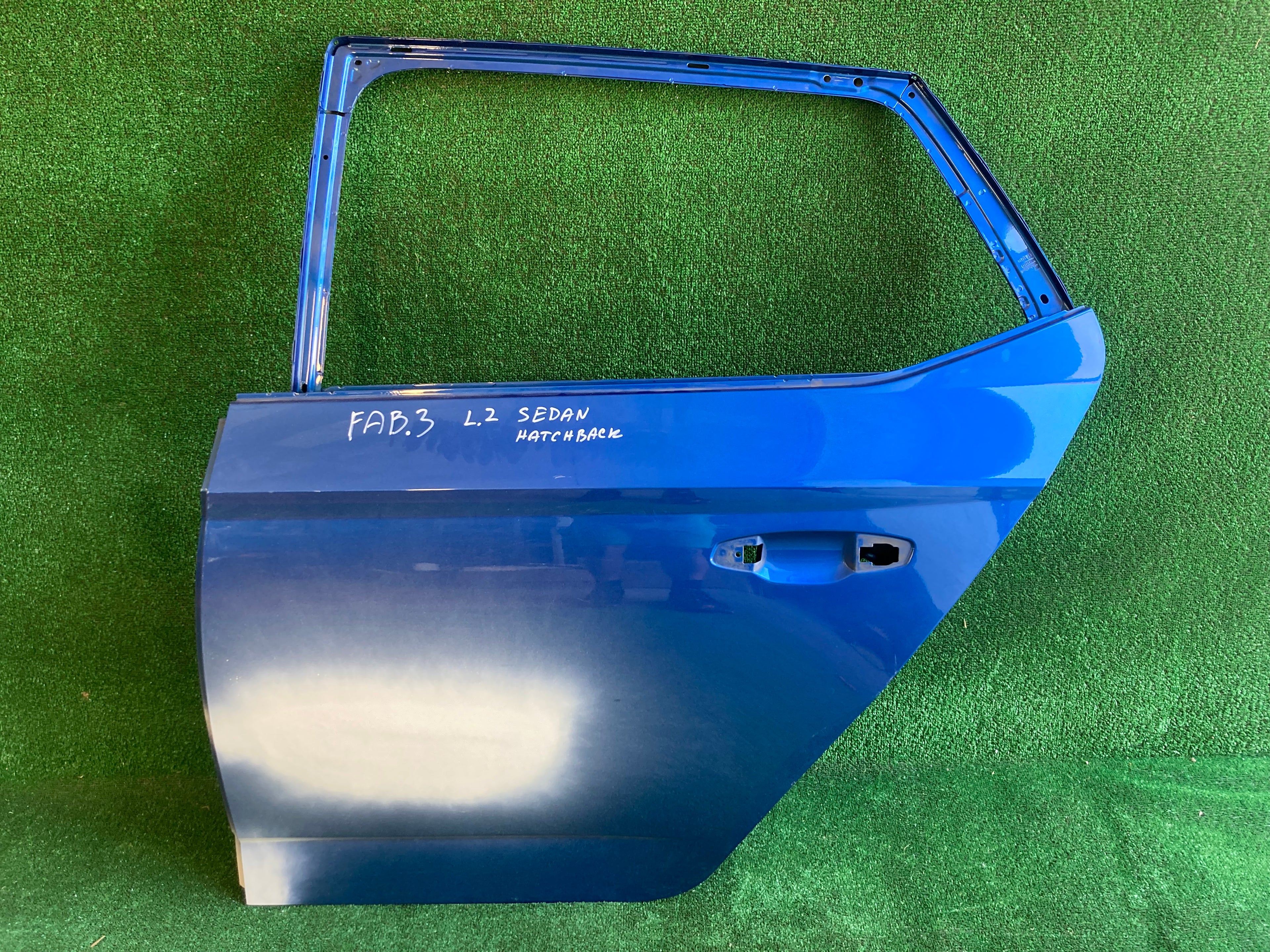 Škoda fabia III, levé zadní dveře sedan, hatchback