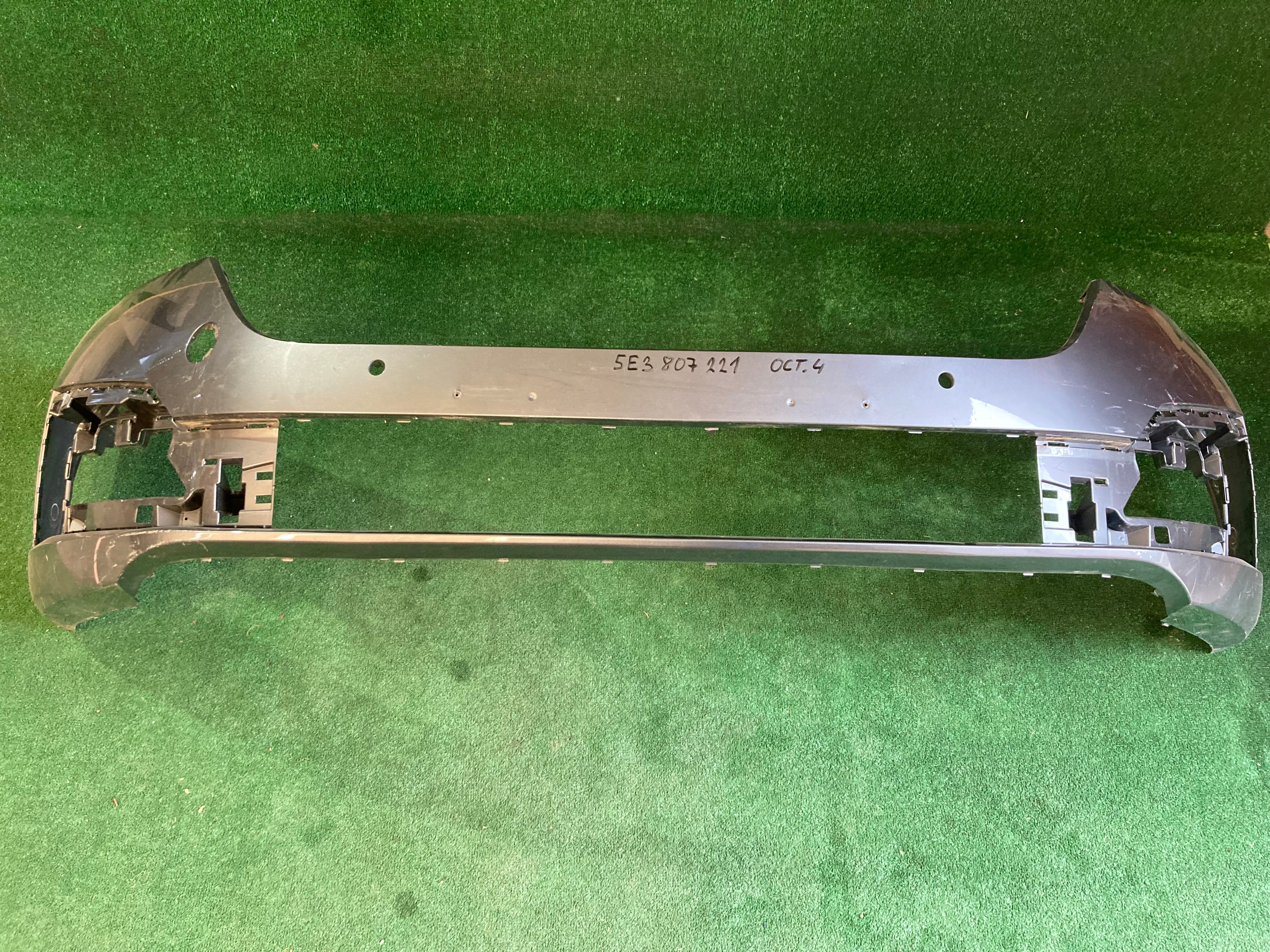 Škoda octavia IV,4 přední nárazník