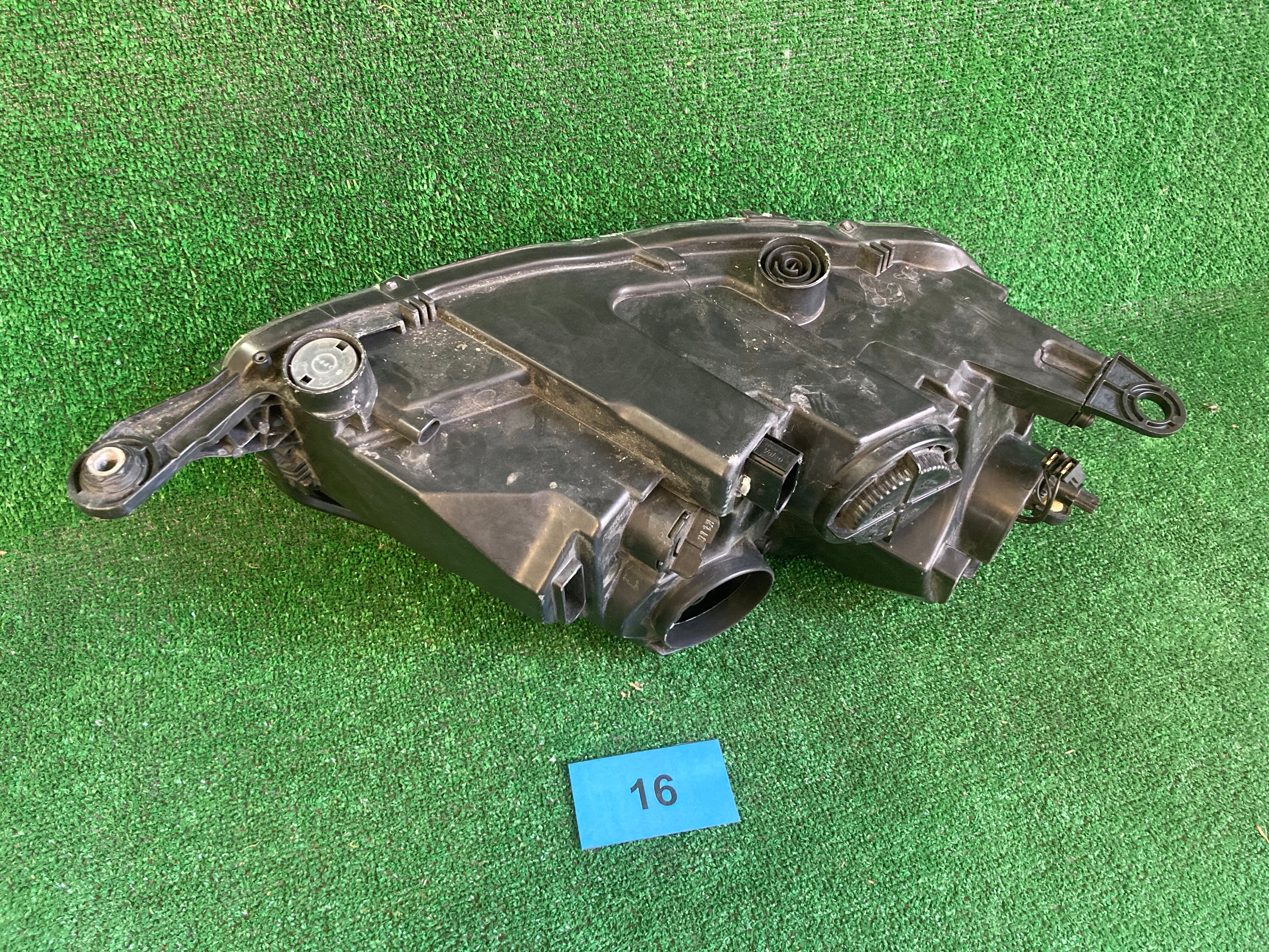 Přední levé světlo Škoda Rapid 5jb941017