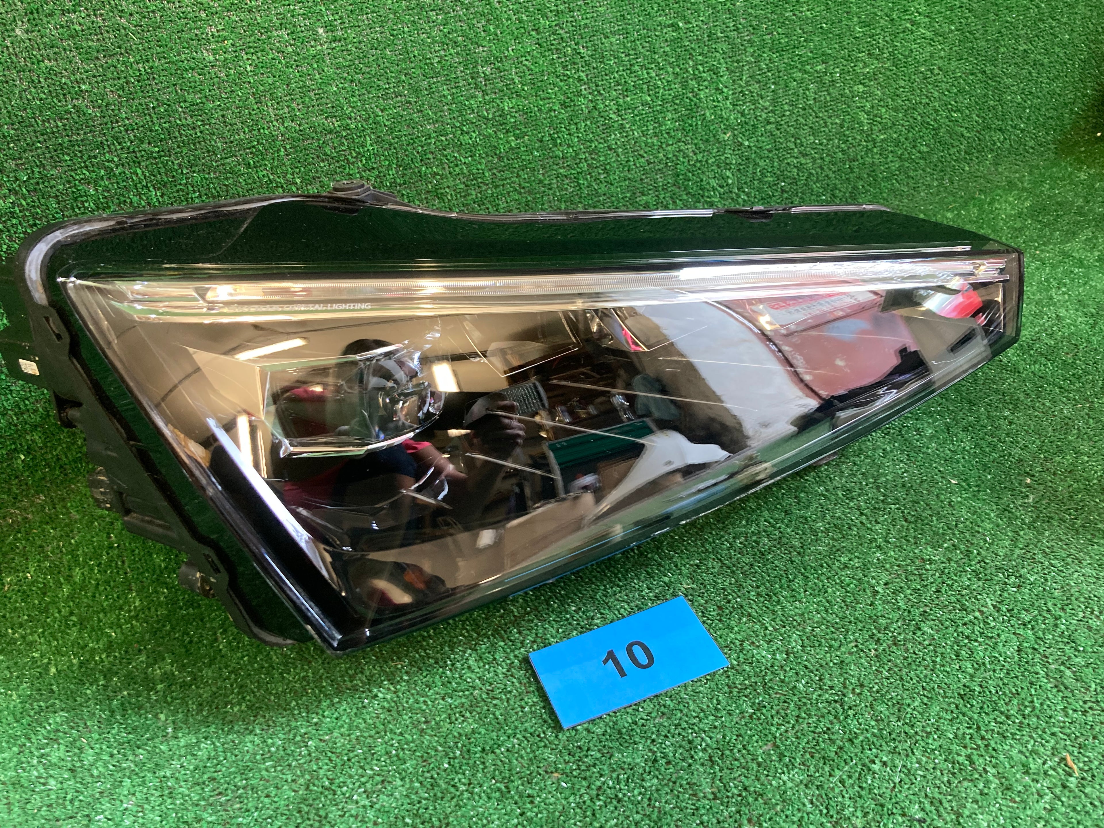 Pravé světlo Škoda Scala 657941016A