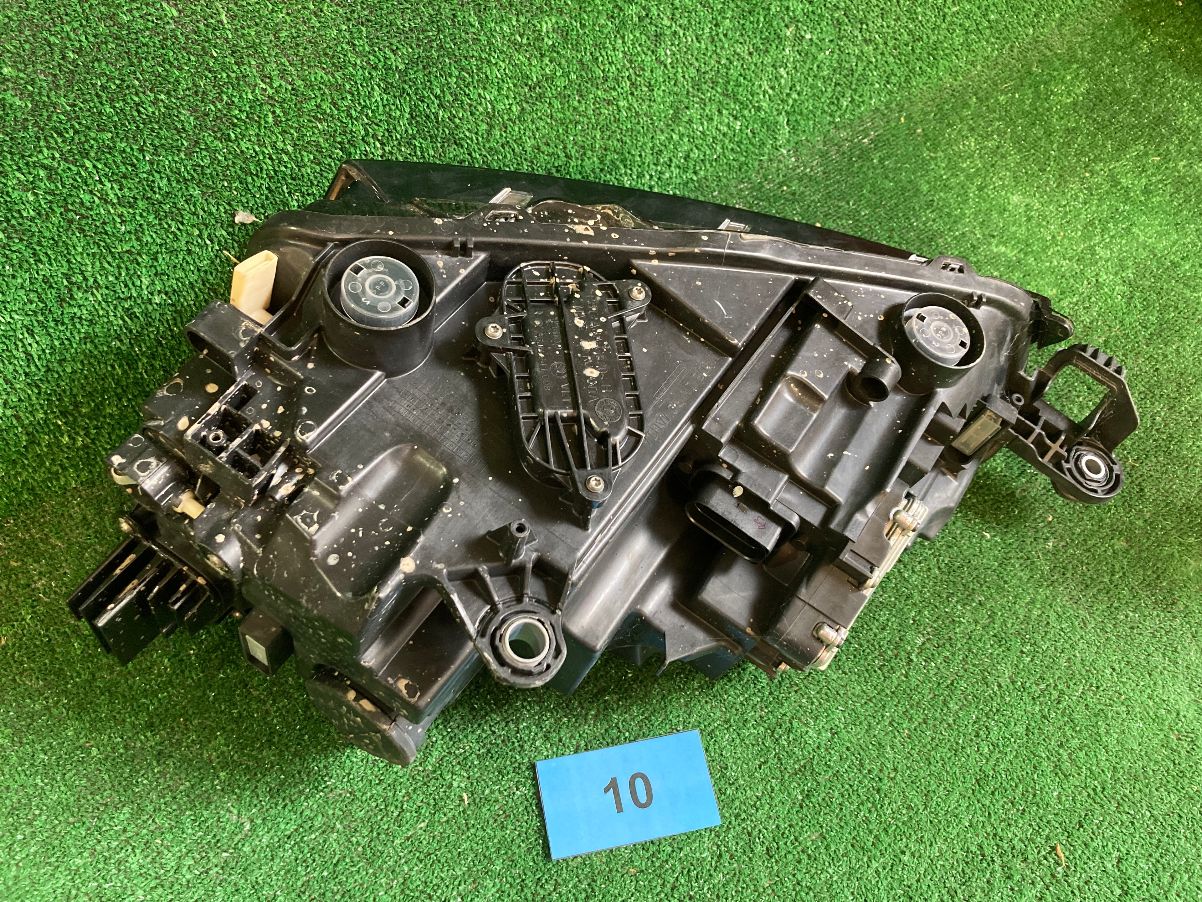 Pravé světlo Škoda Scala 657941016A