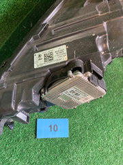 Pravé světlo Škoda Scala 657941016A