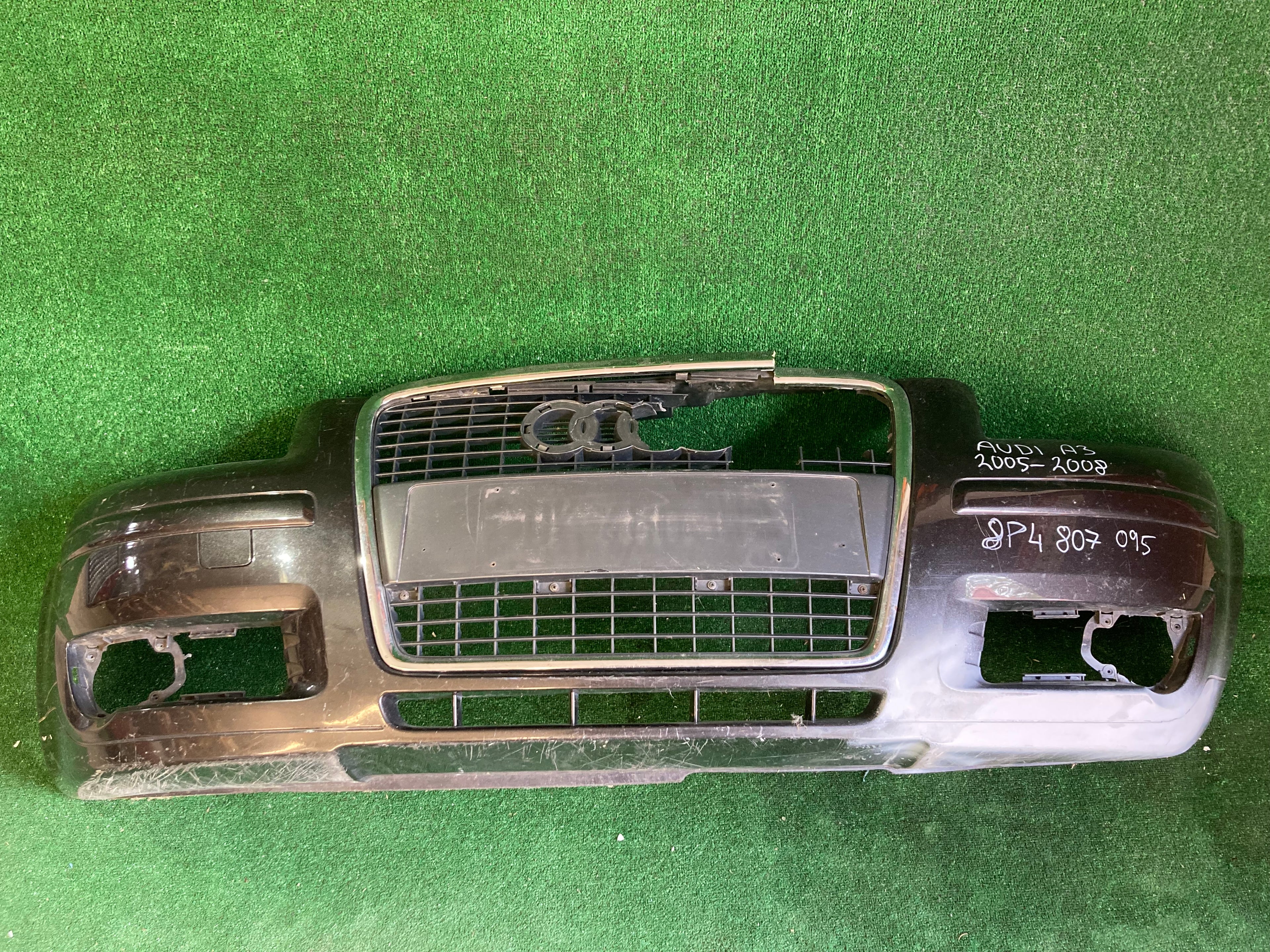Přední nárazník AUDI A3 2005-2008 SPORTBACK 8p4807095
