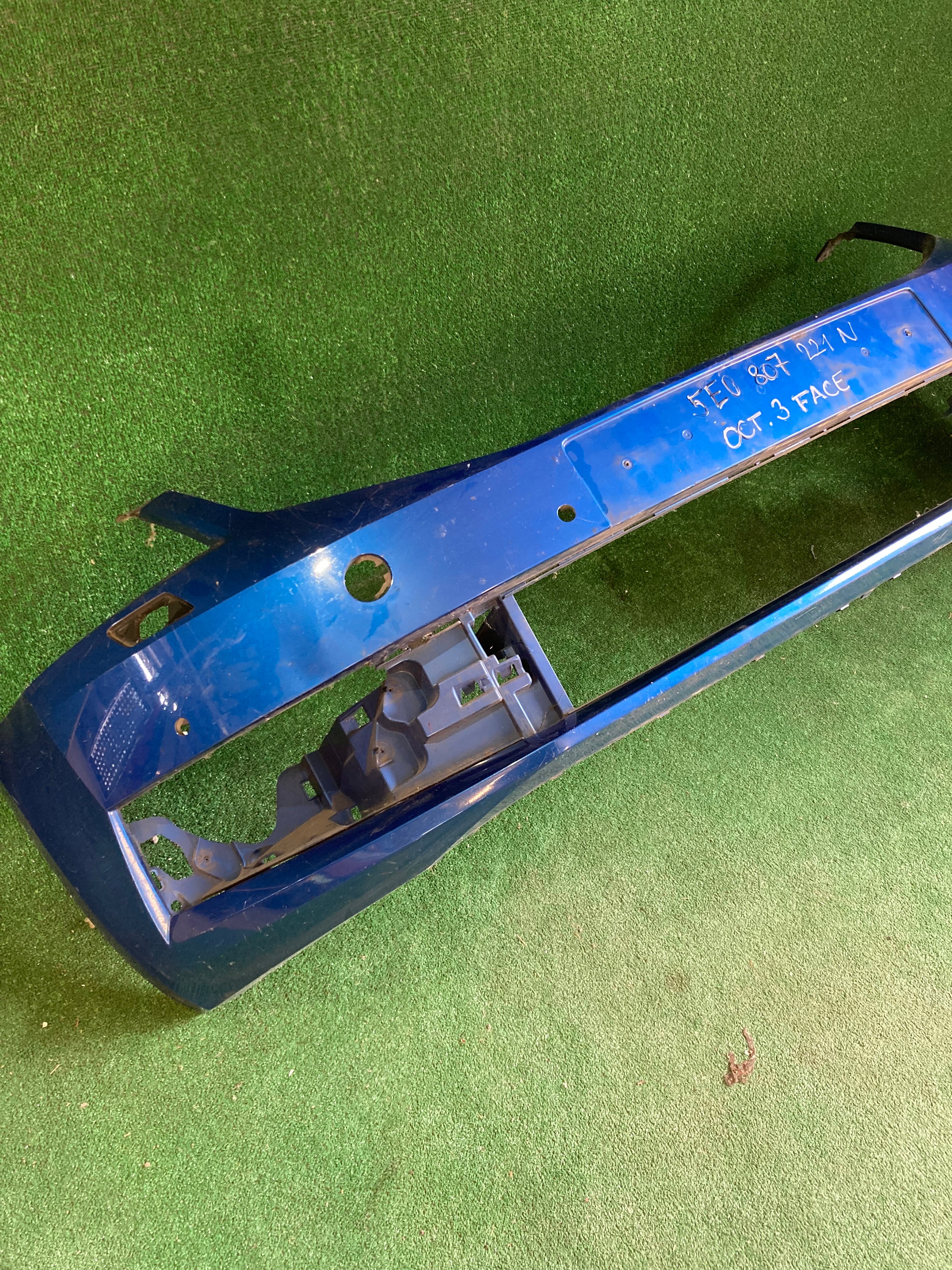 Přední nárazník Škoda Octavia III, 3 face 5e0807221n