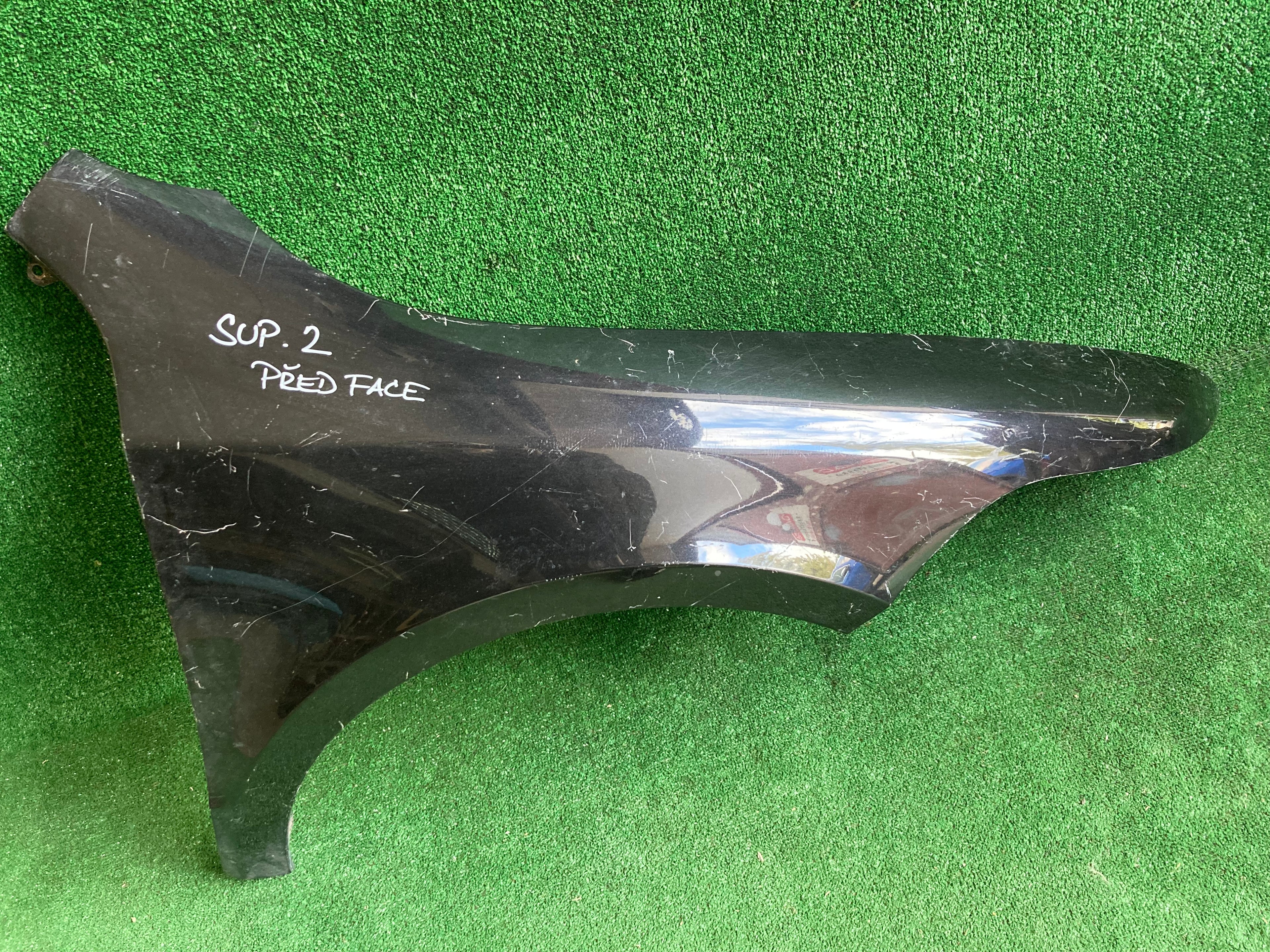 Škoda Superb II, 2 pravý blatník před facelift