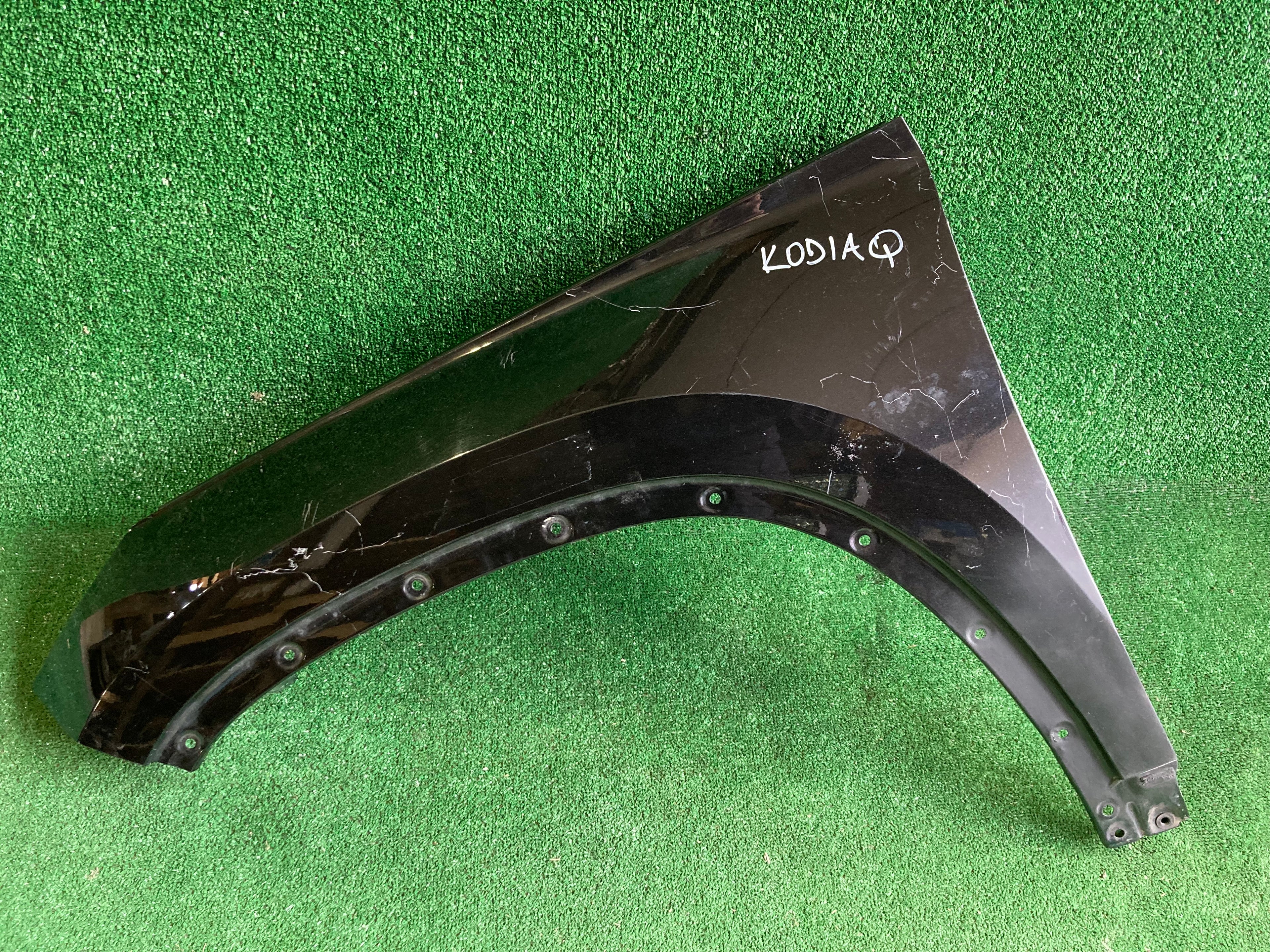 Škoda Kodiaq levý přední blatník