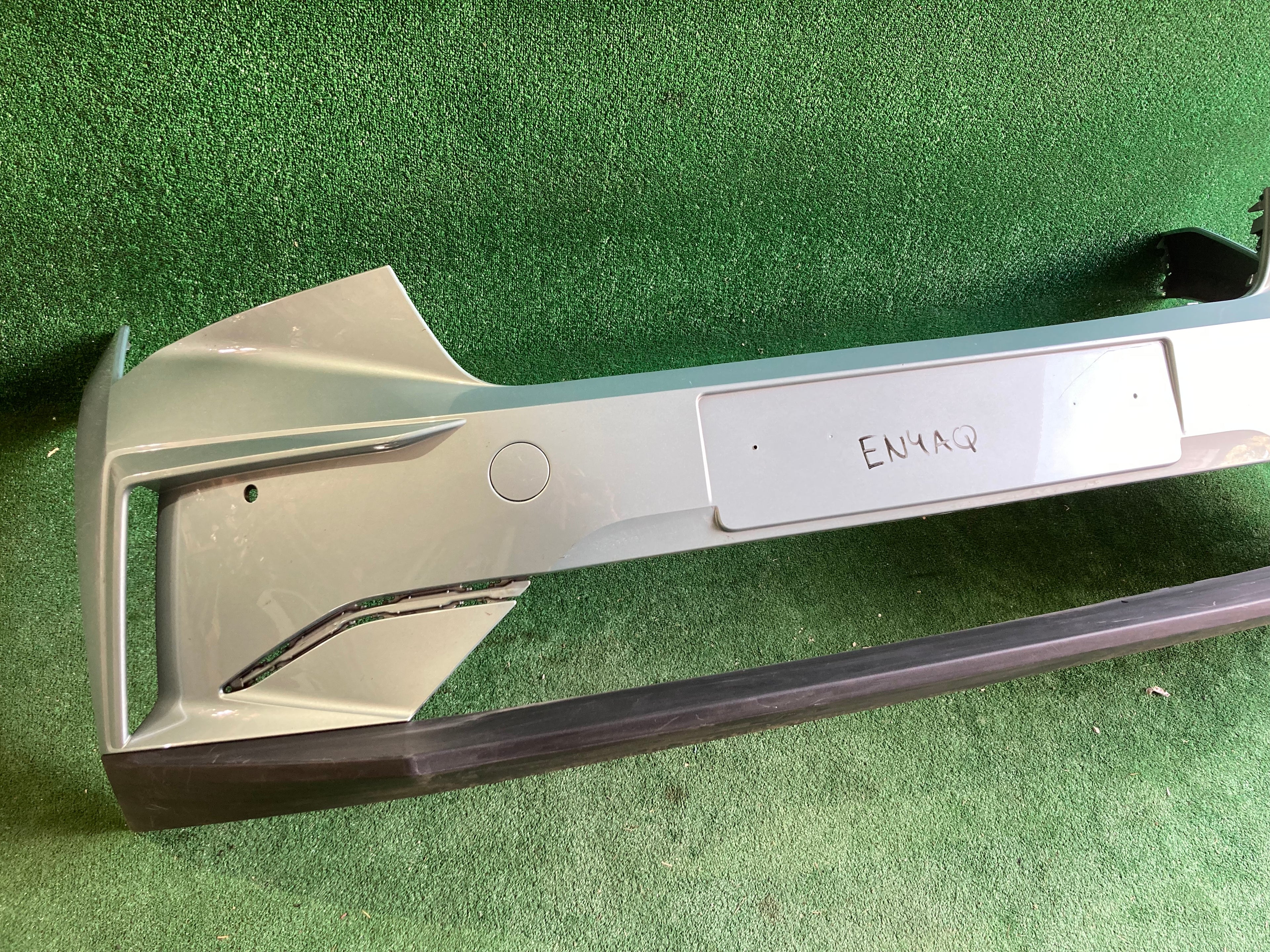 Přední nárazník Enyaq