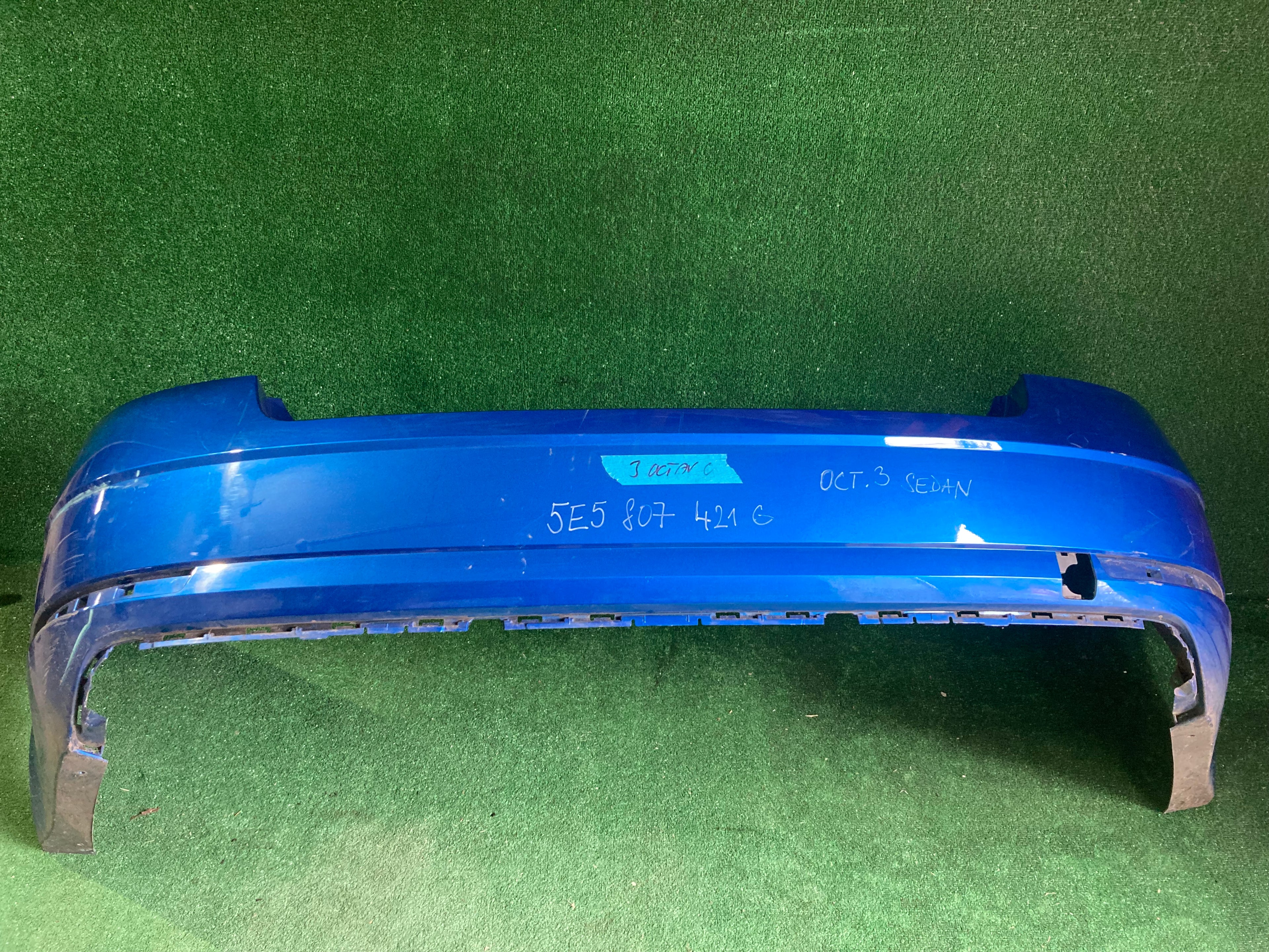 Škoda Octavia III,3 zadní nárazník sedan 5e5807421g