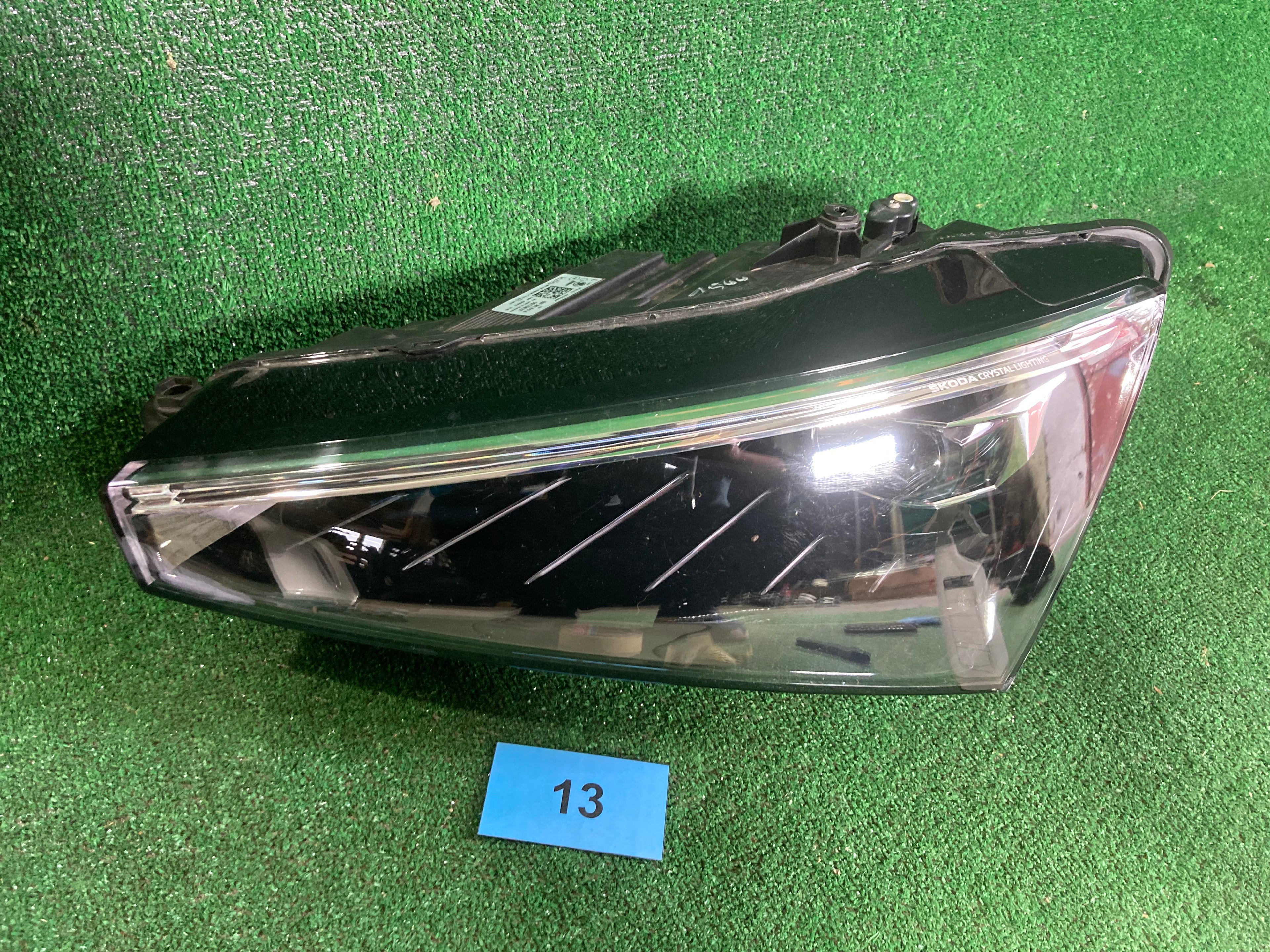 Škoda Scala světlo levé full led 657941015A