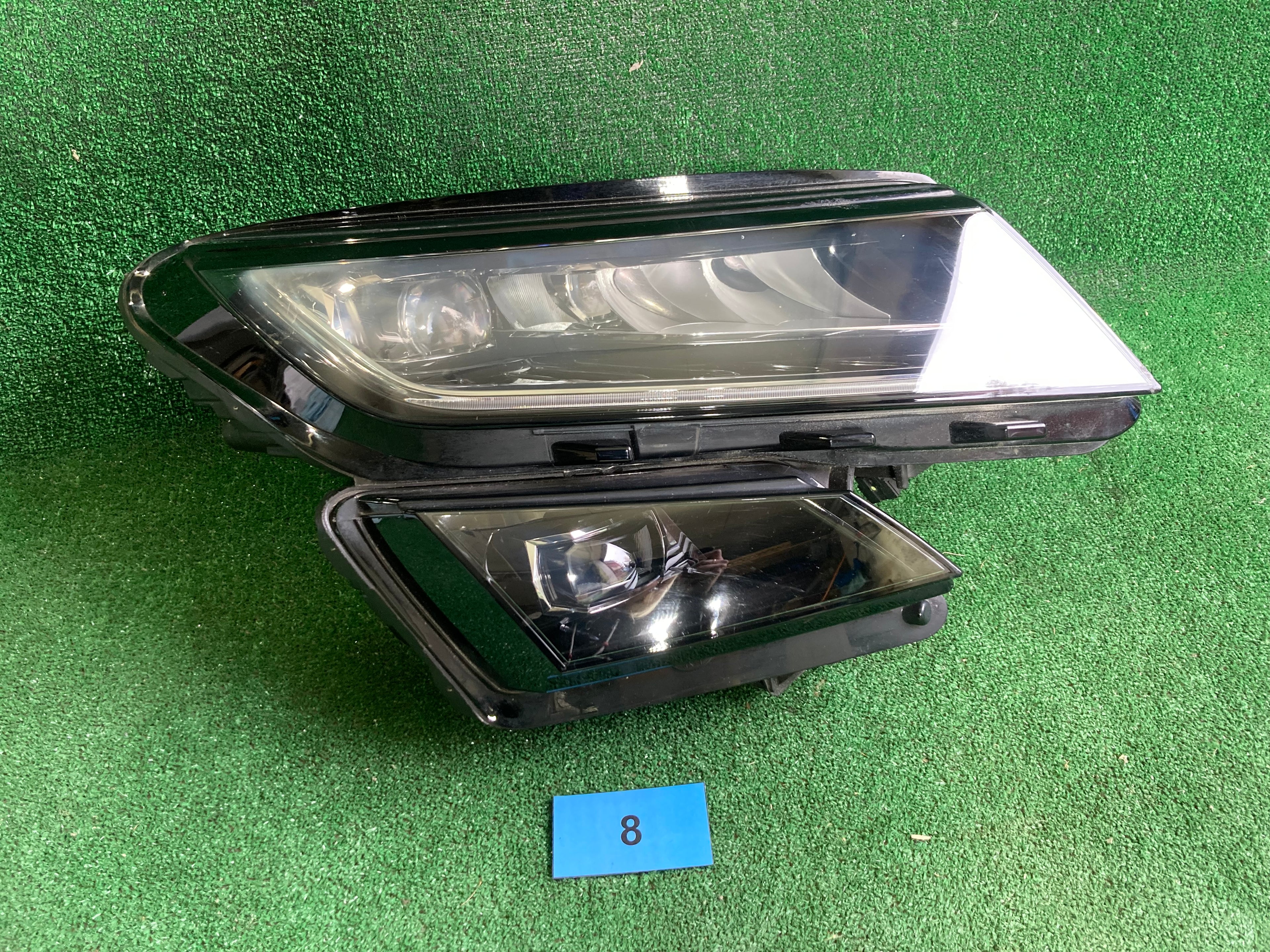 Škoda Kodiaq světlo pravé 566941016f