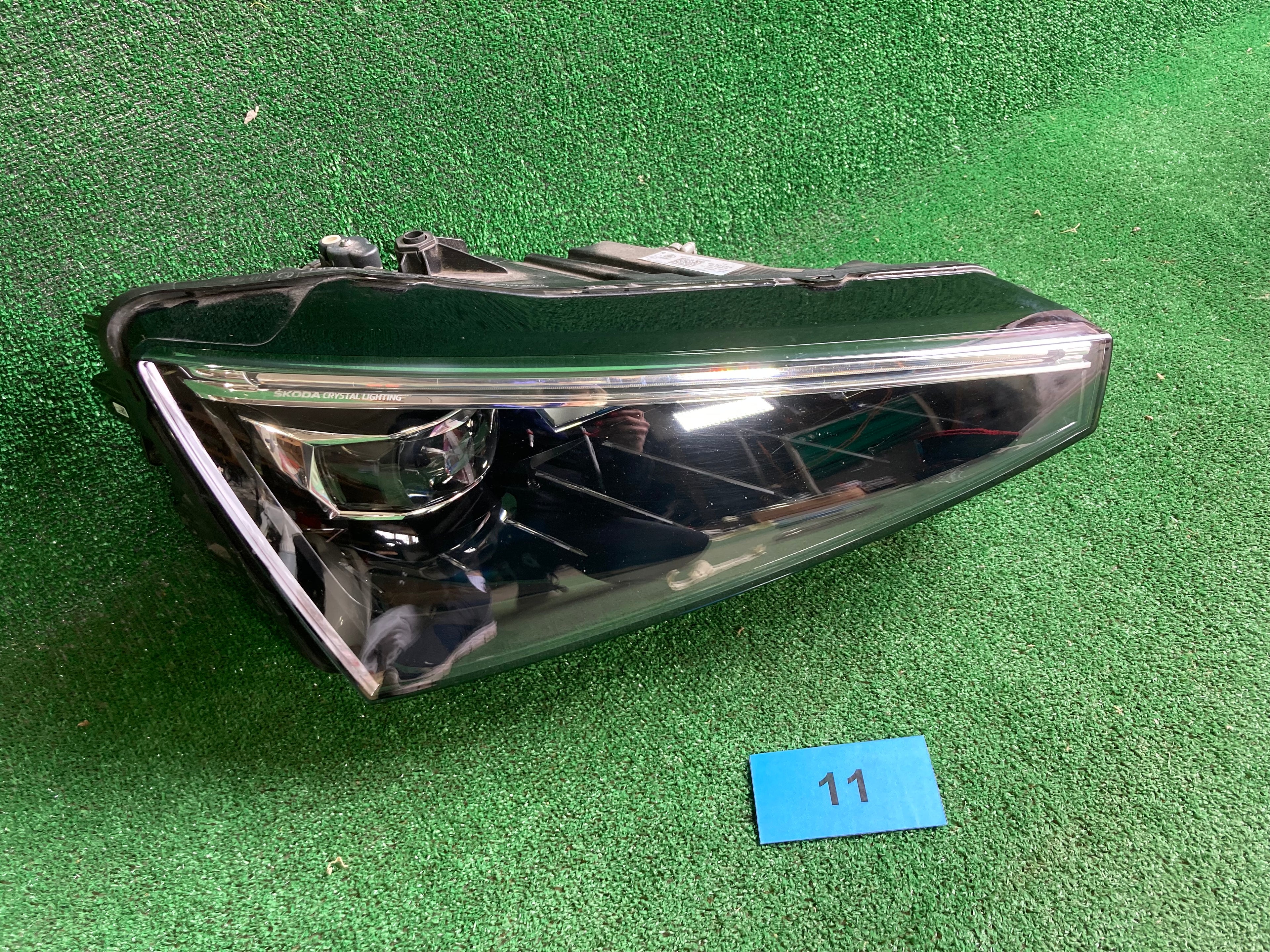 Pravé světlo Škoda Scala 657941016A