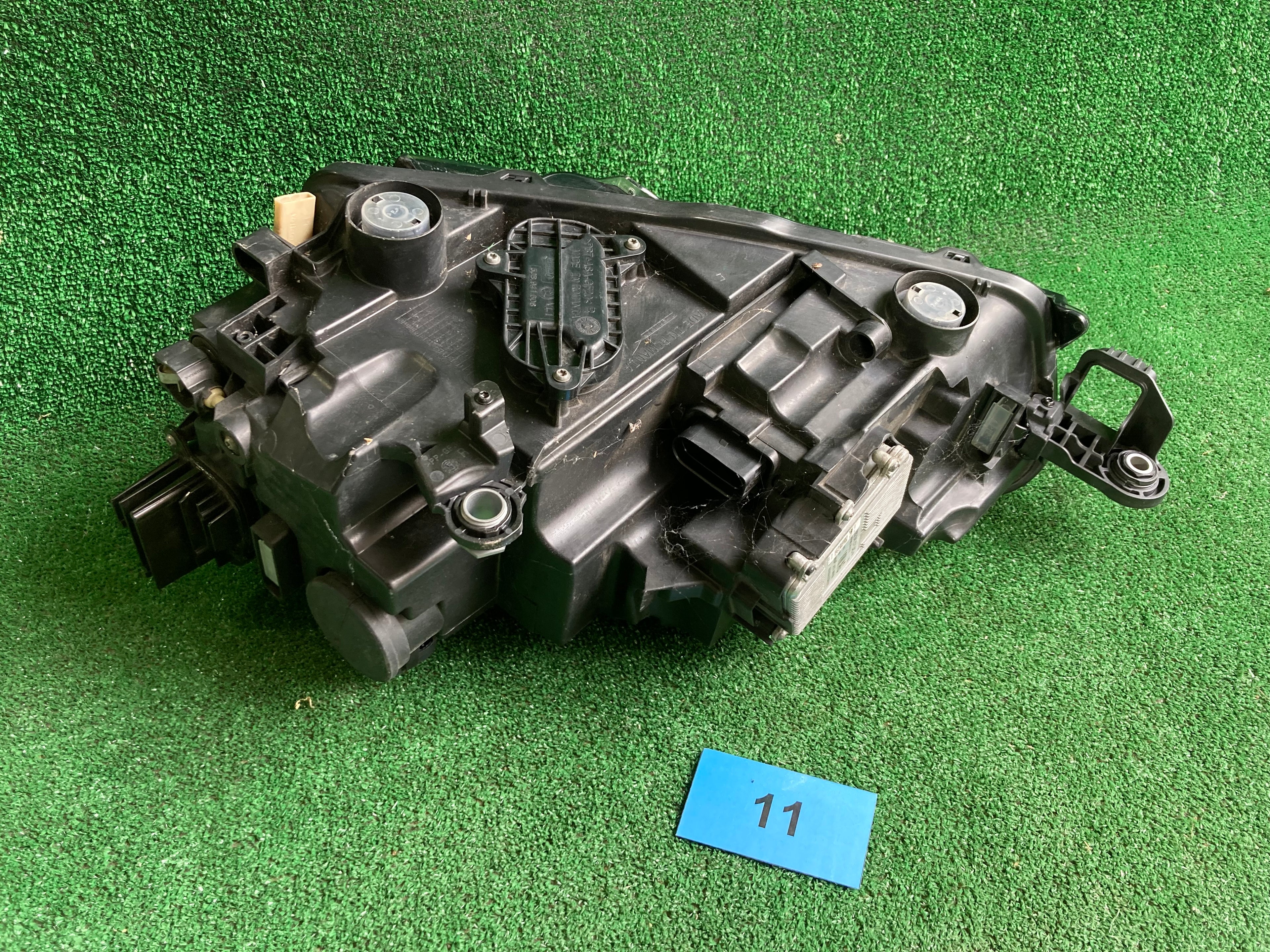 Pravé světlo Škoda Scala 657941016A