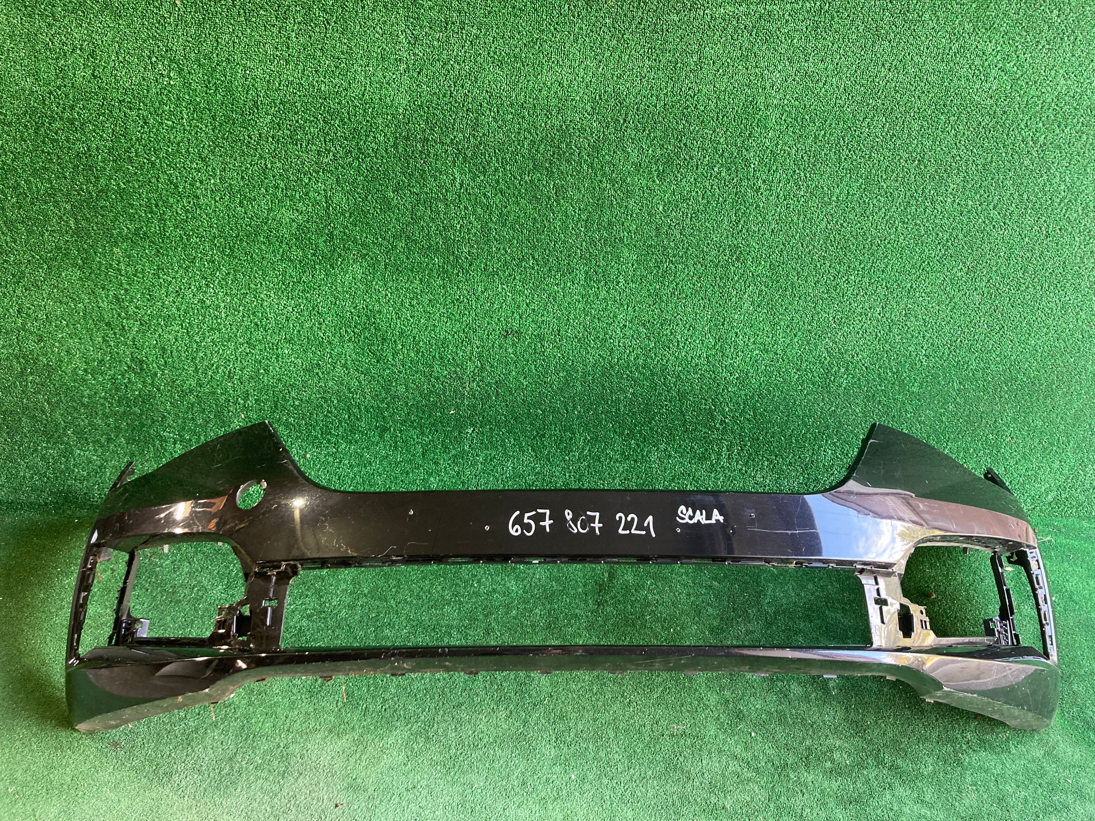 Přední nárazník Škoda Scala 657807221