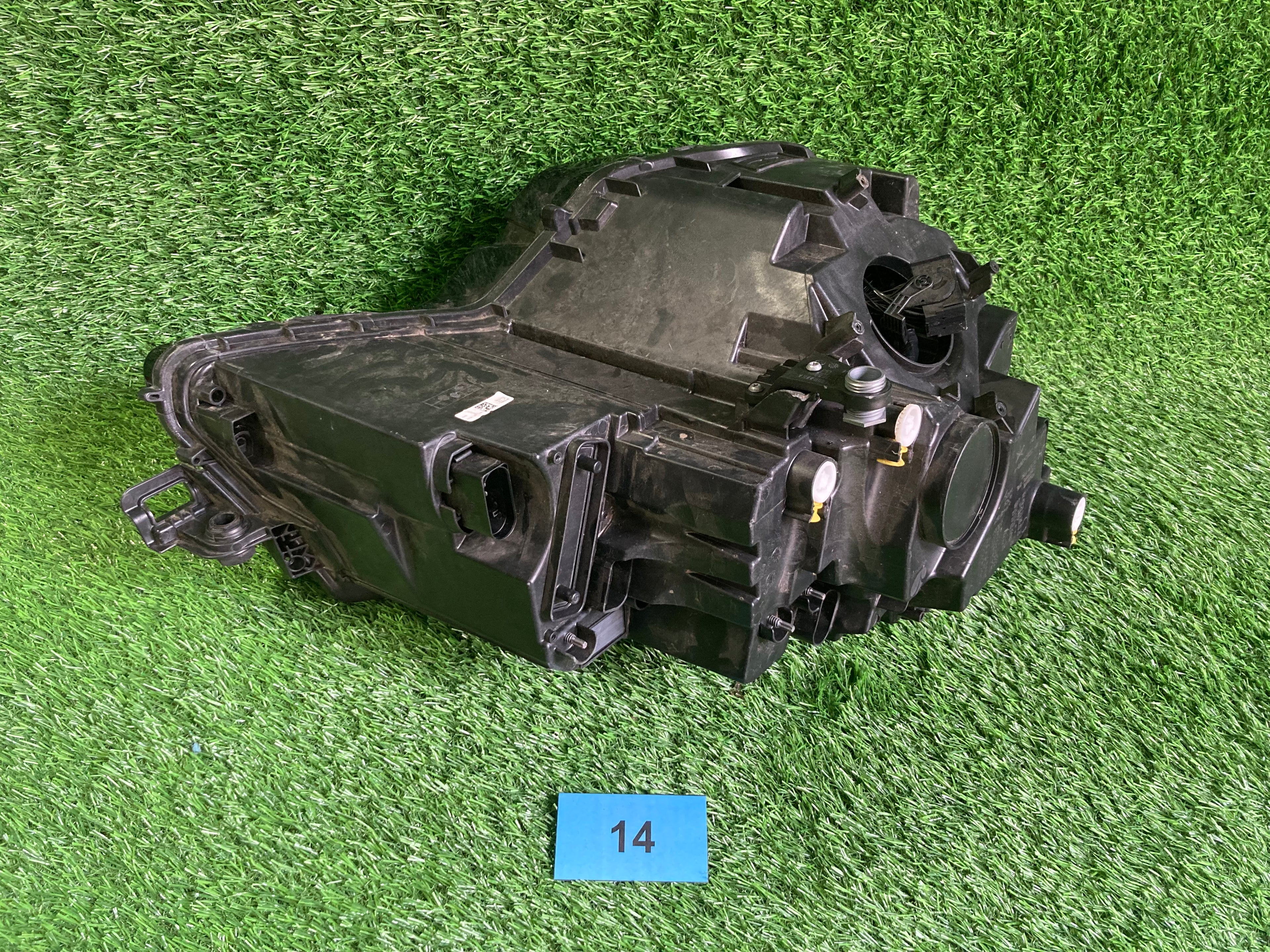 Škoda Karoq levé světlo 57b941015d