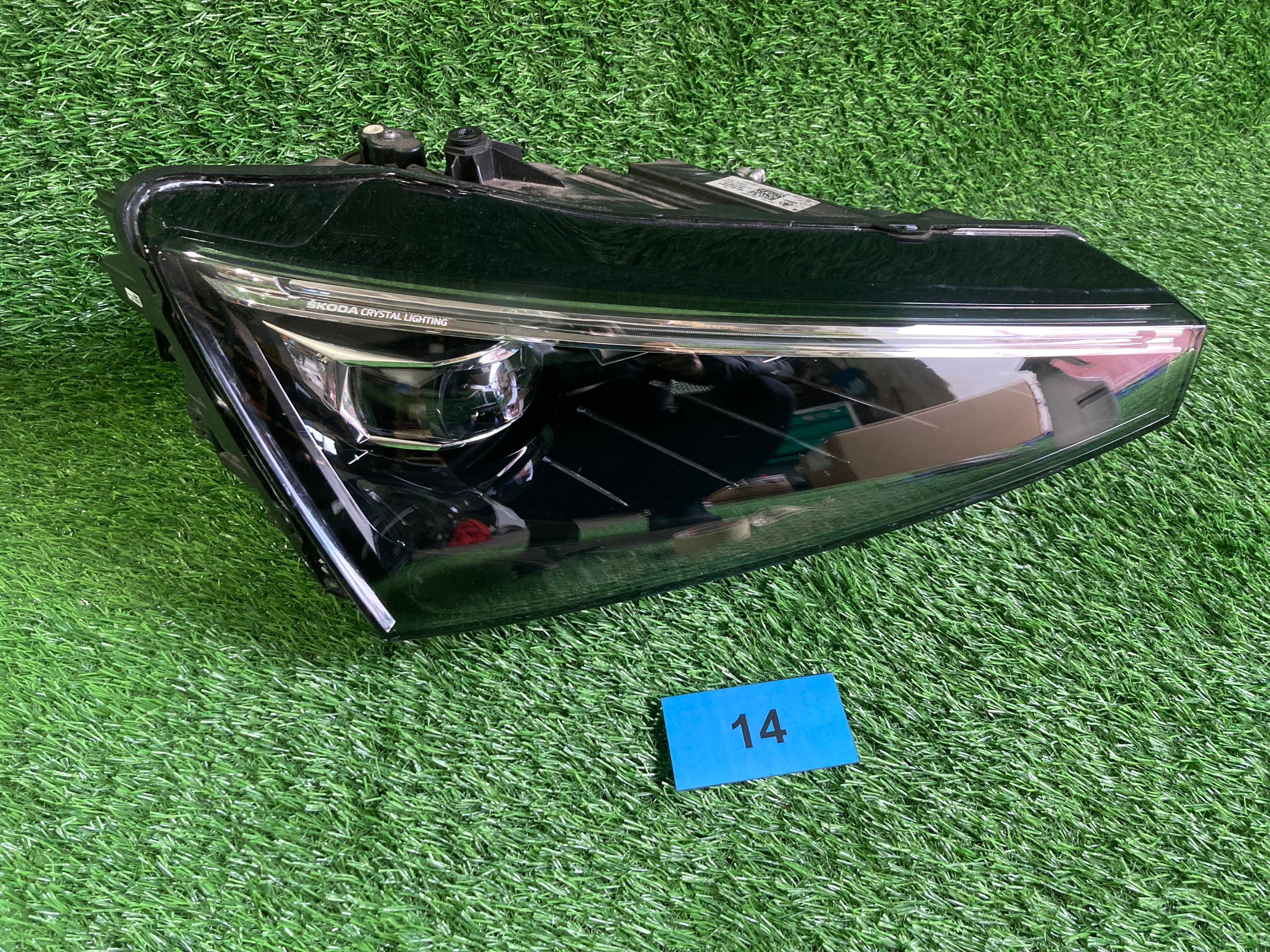 Pravé světlo Škoda Scala 657941016A