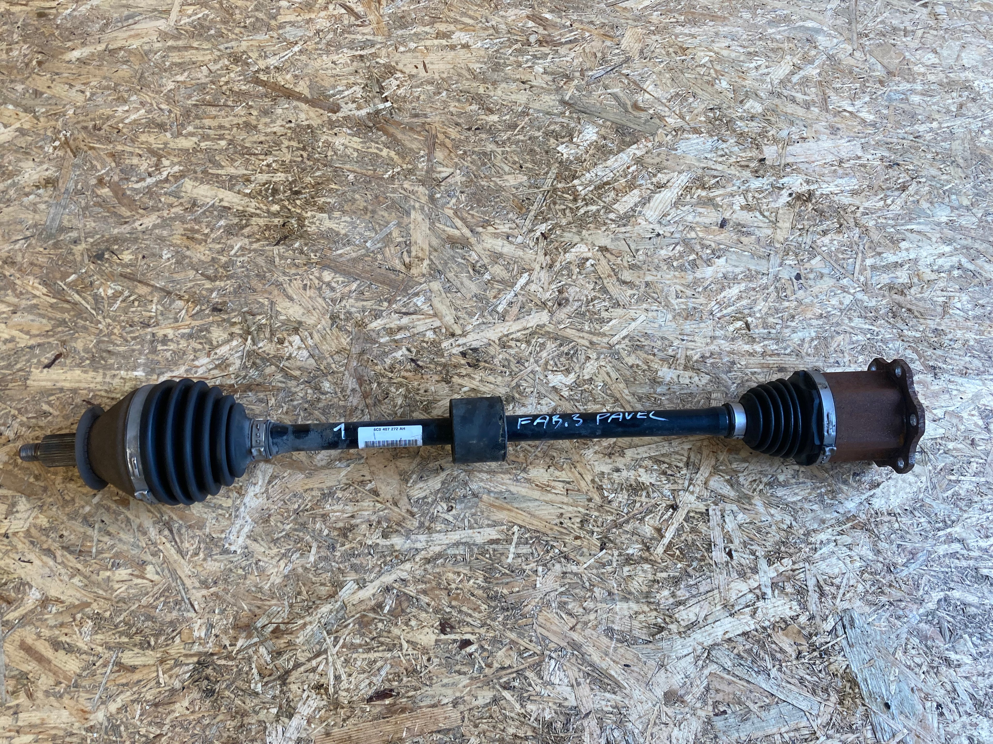 Škoda Fabia III,3 pravá poloosa 6C0407272AH