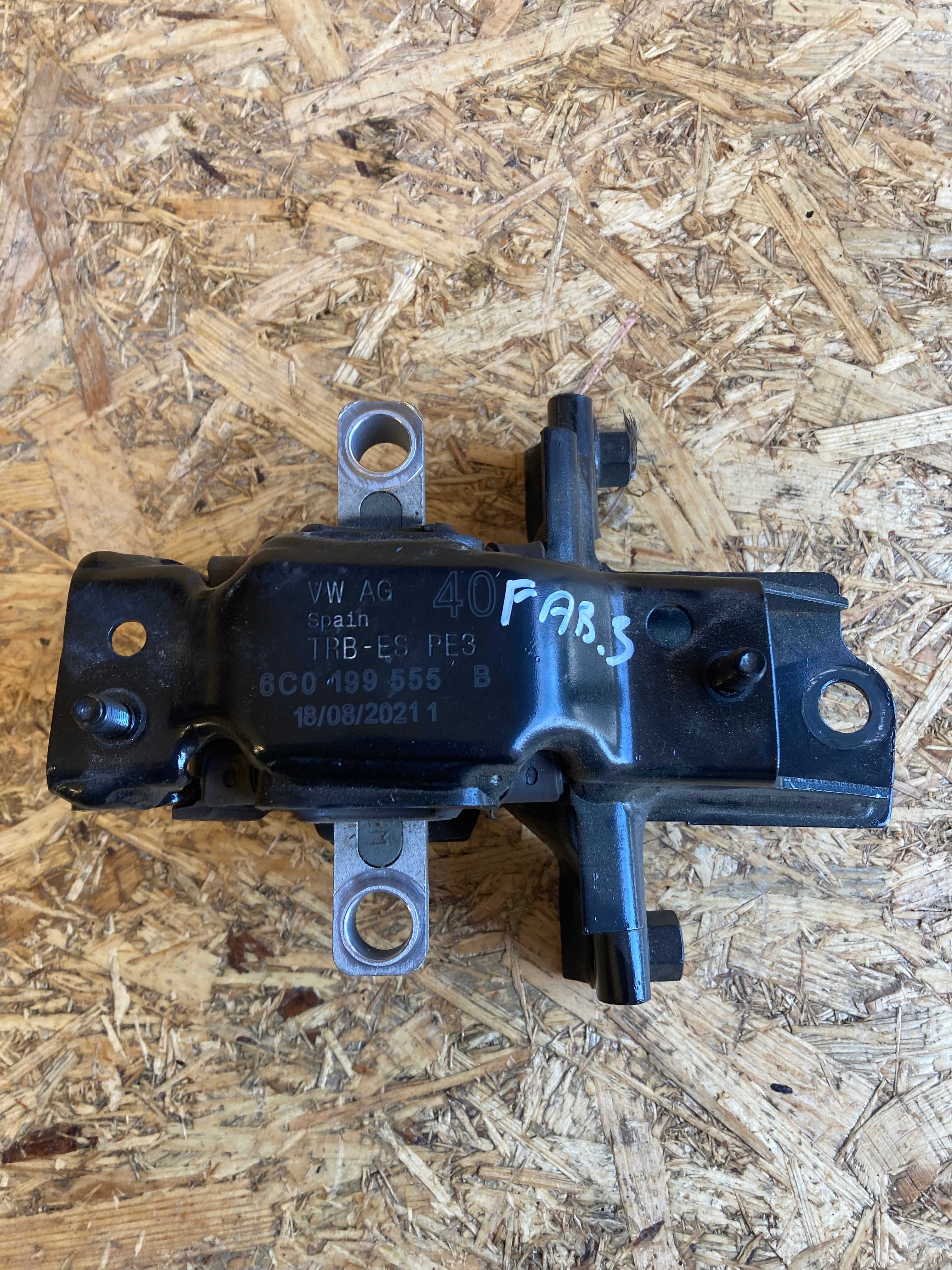 6C0199555B Uložení převodovky