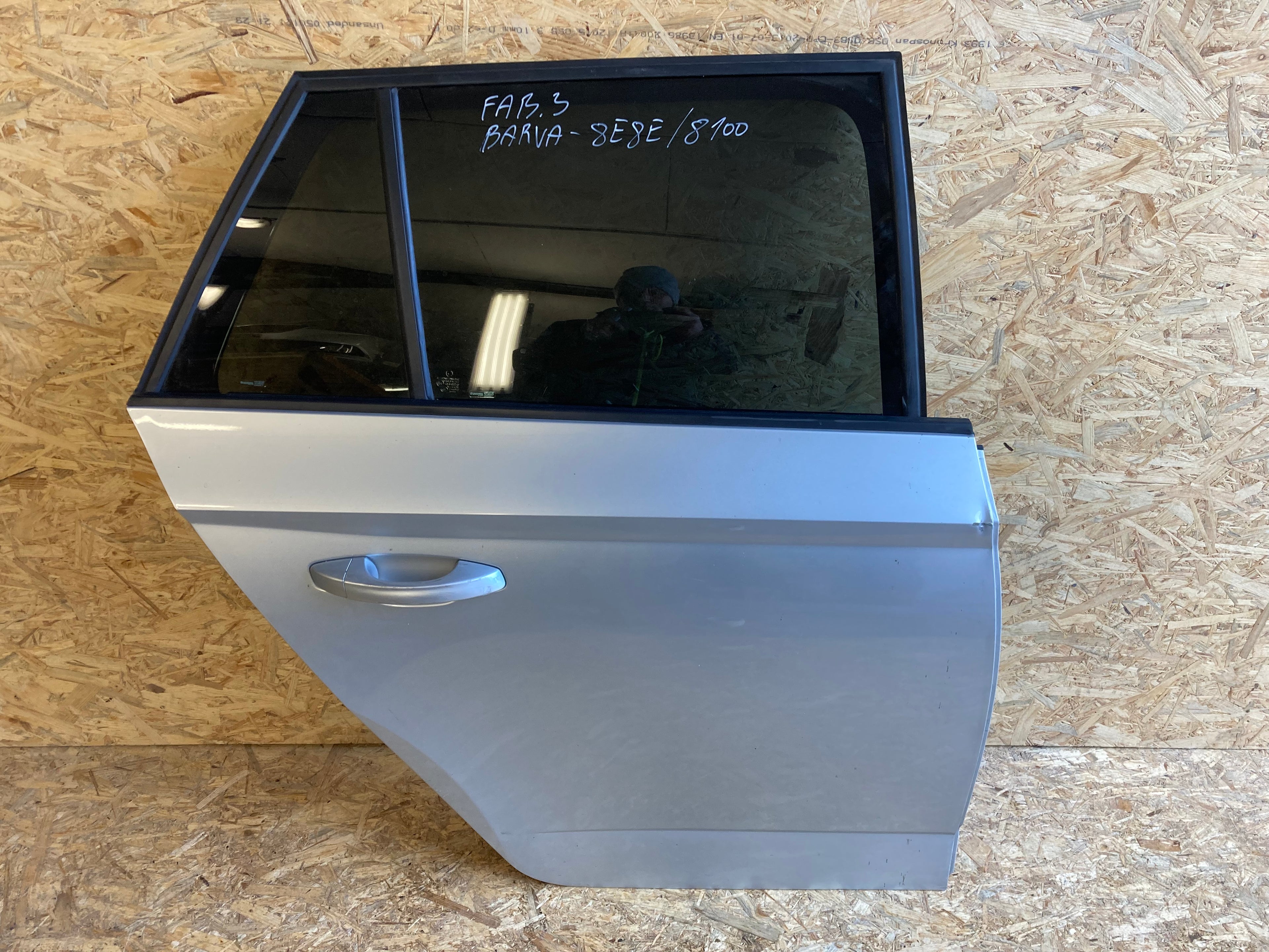 Škoda Fabia III,3 pravé zadní dveře combi