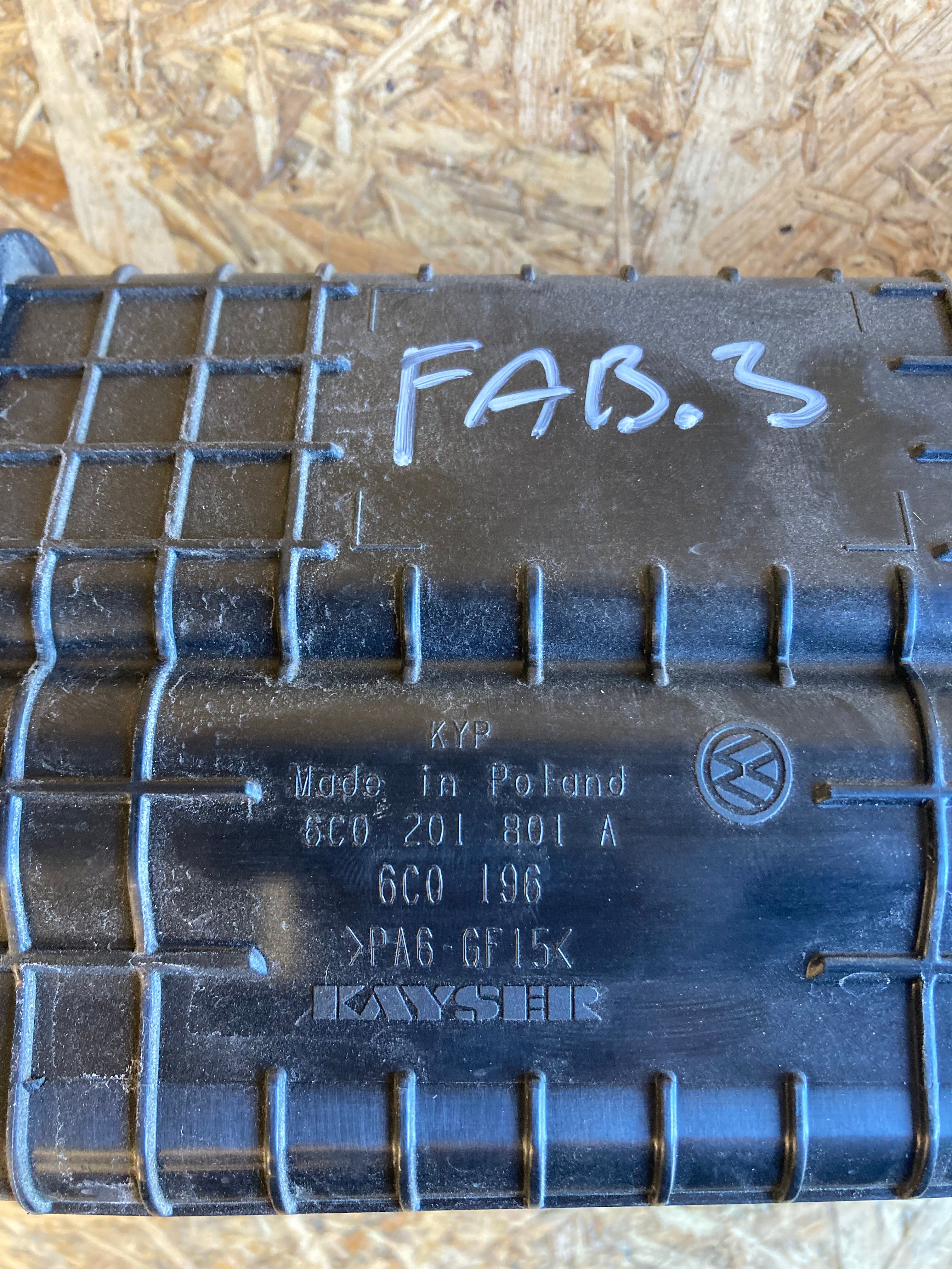 ŠKODA FABIA 3 ,NÁD.AKTIV. UHLÍ, 6C0201801A