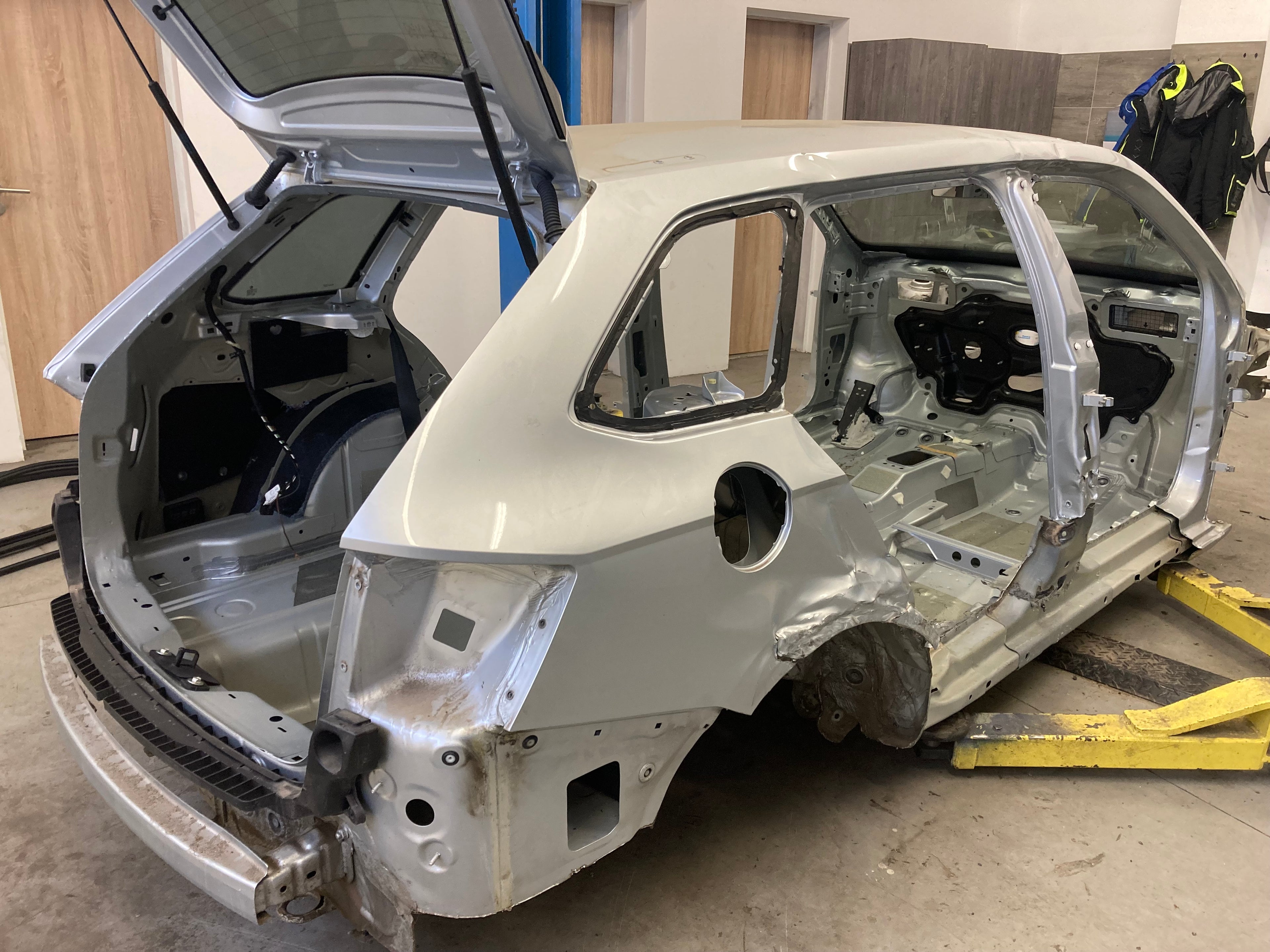 Škoda Fabia III,3 části karoserie