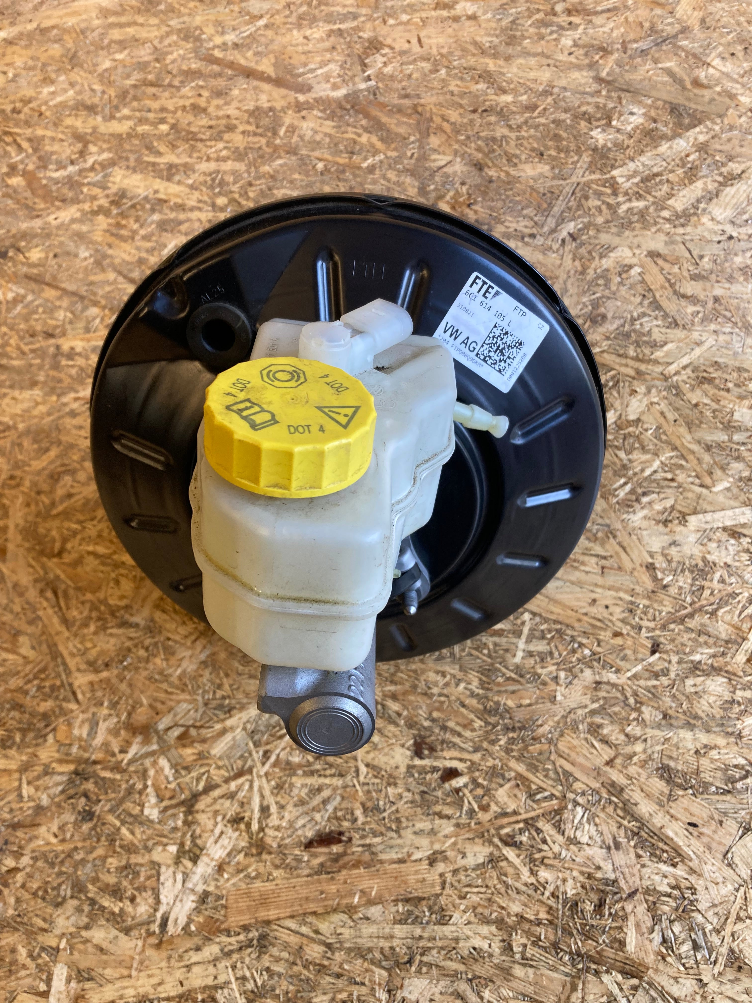 ŠKODA FABIA POSILOVAČ BRZD 601614105L