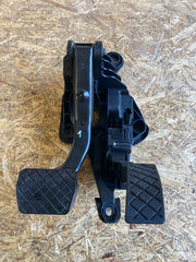 Sada brzdového pedálu Škoda Fabia s plynovým pedálem plynu 6C1723058D